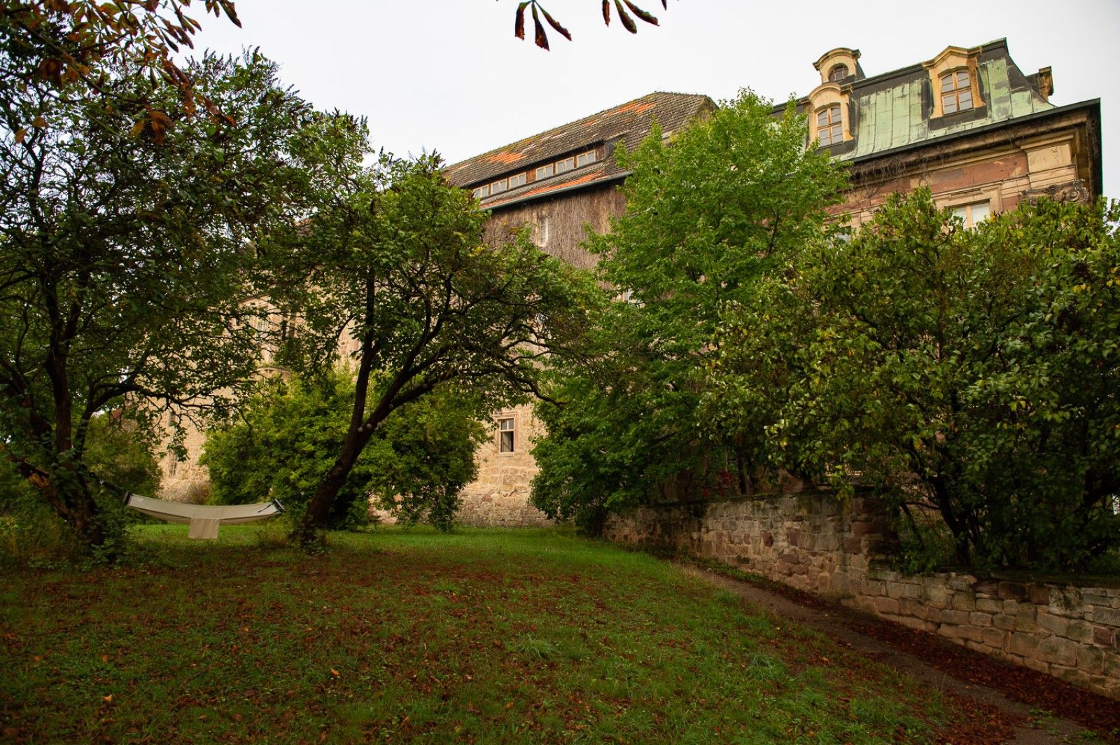 Castle of Burgscheidungen is a baroque secular building_24