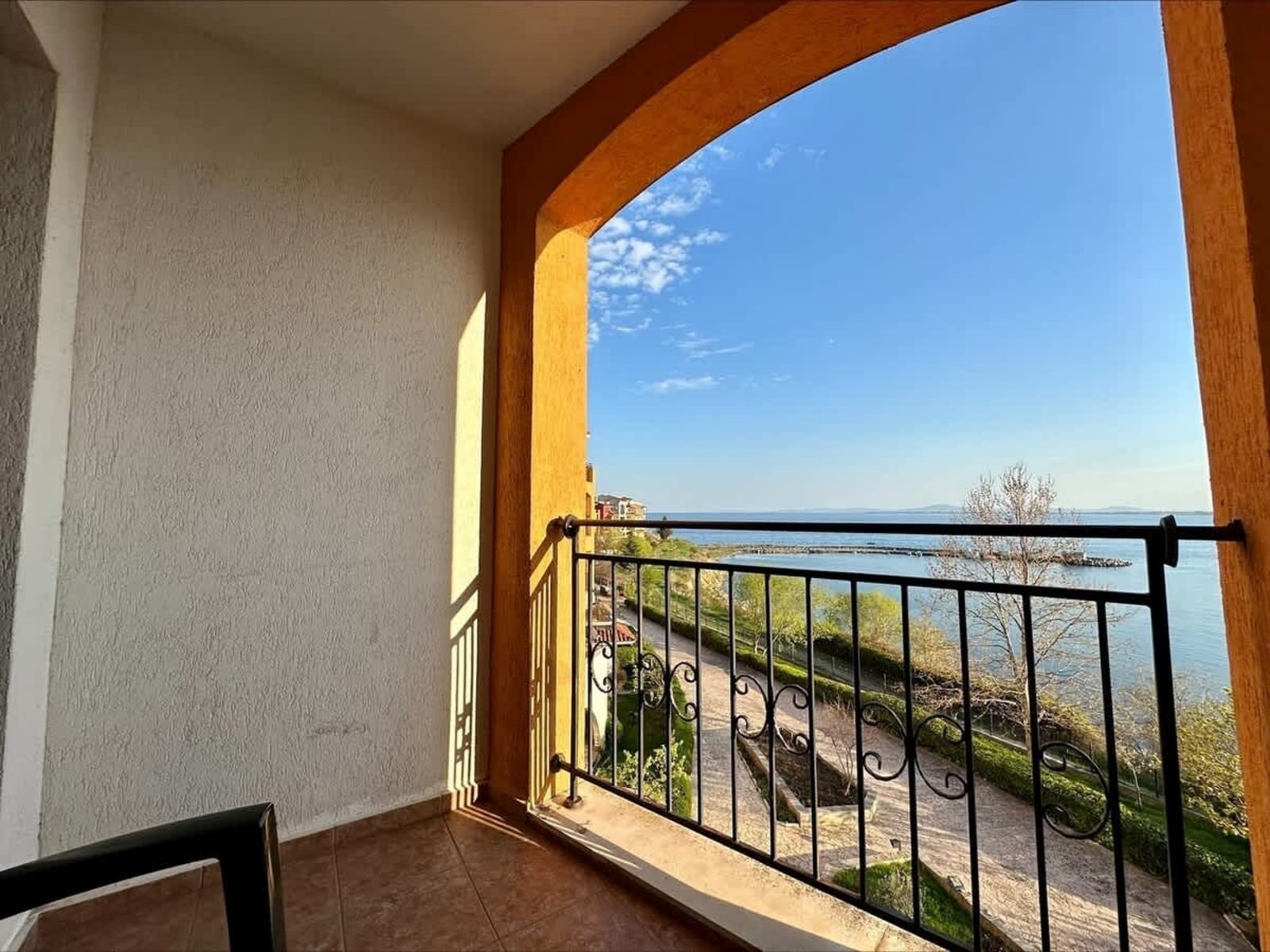 Cozy Aheloy  Marina Cape  Nice 2 bed sea view - Photo 42