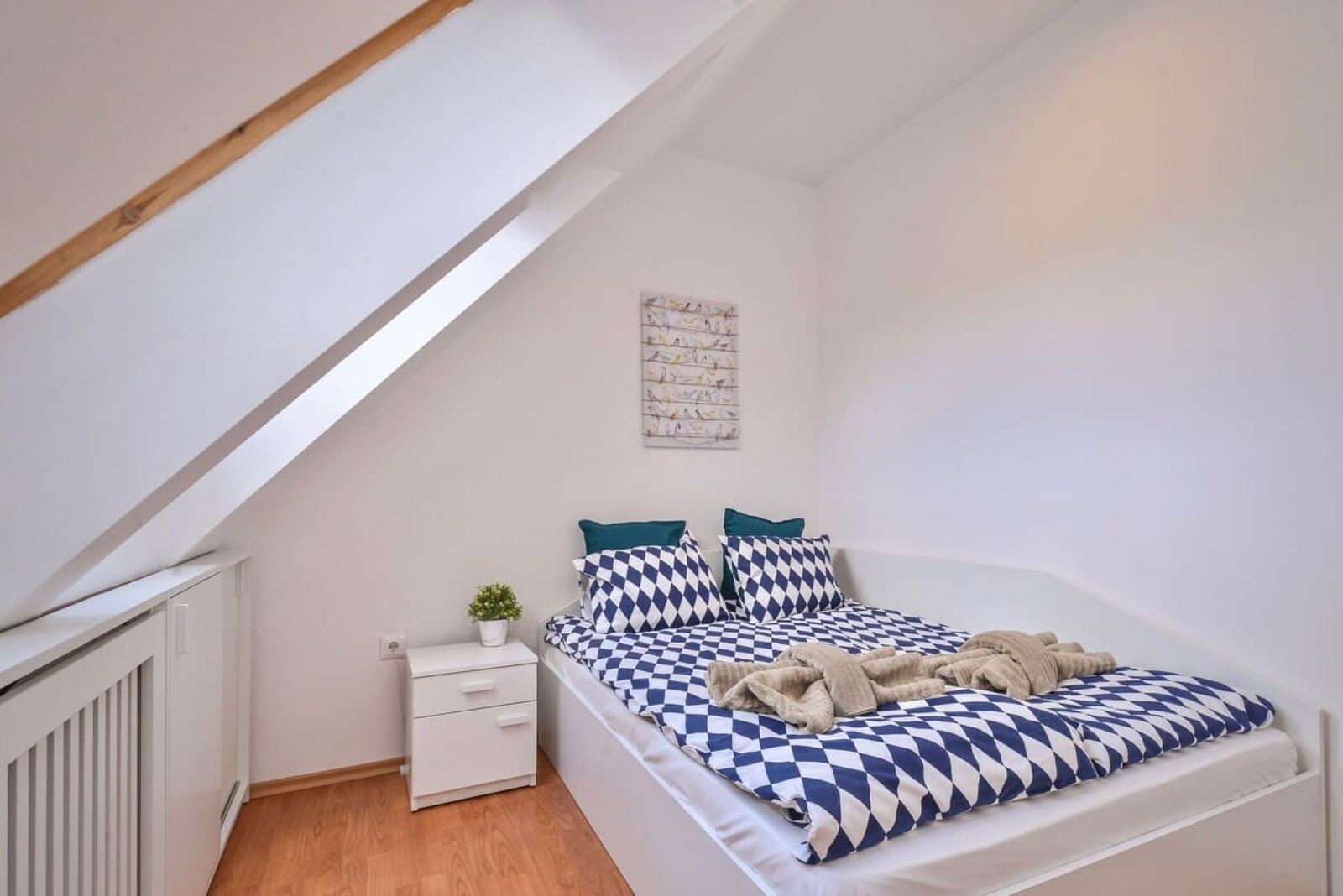 Spacious 2BD/2BA Flat - South Park &amp; Vitosha Views - Photo 25