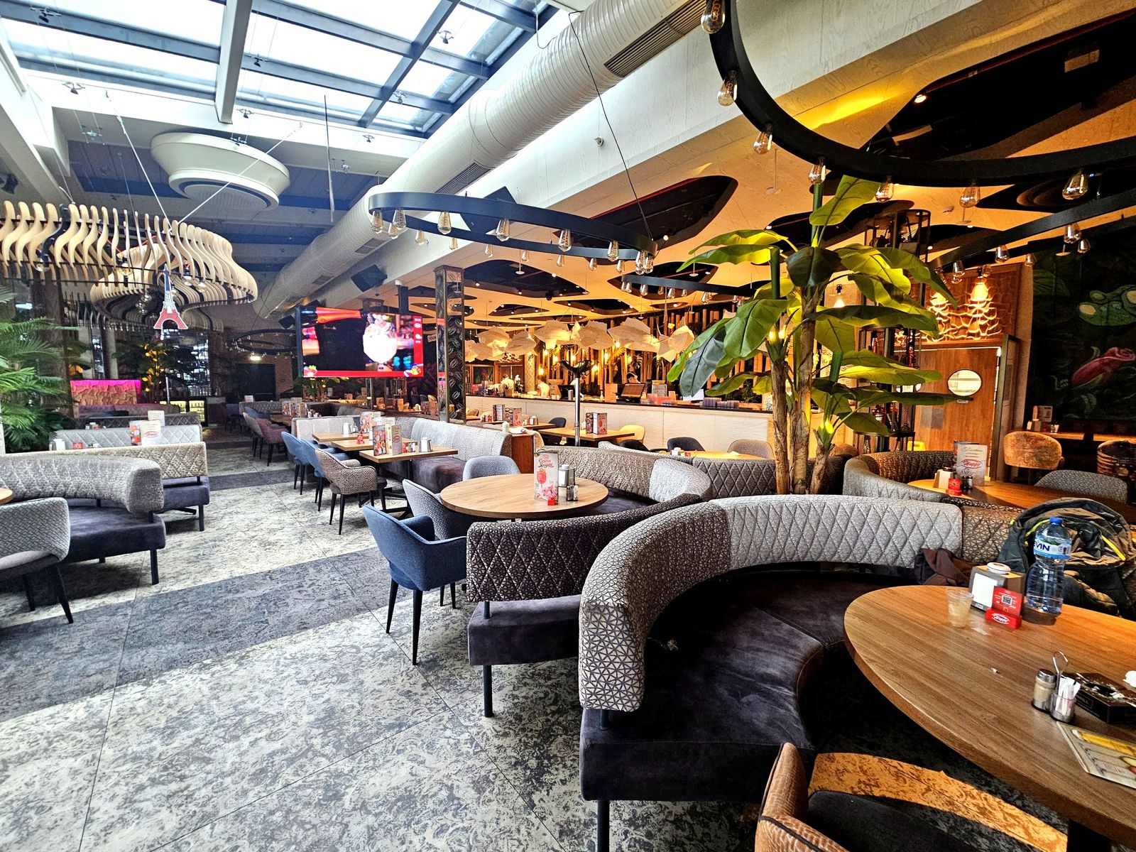 Boutique Restaurant in Sofia - Cover Photo