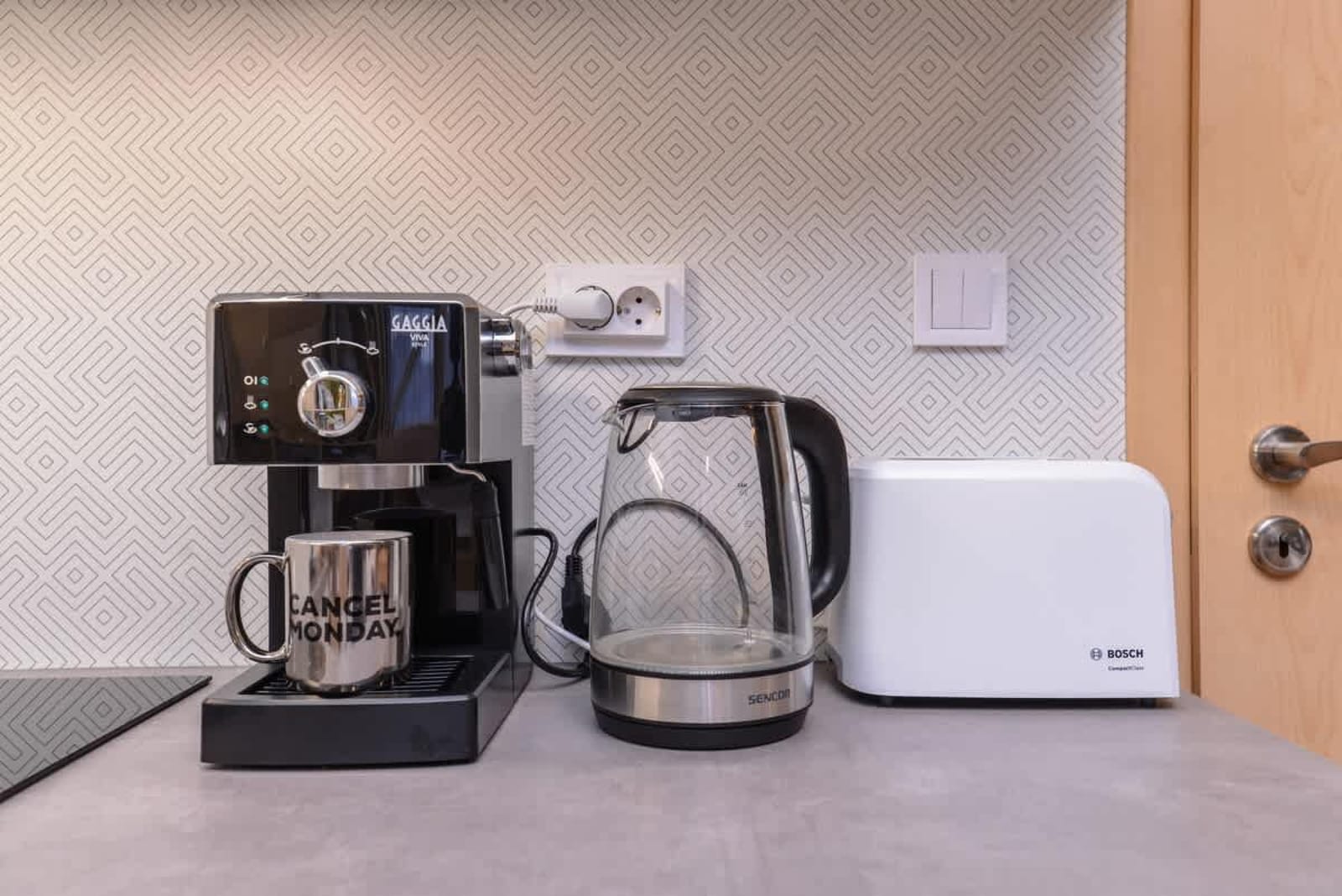 The Spot - fully equipped, central, modern studio - Photo 15