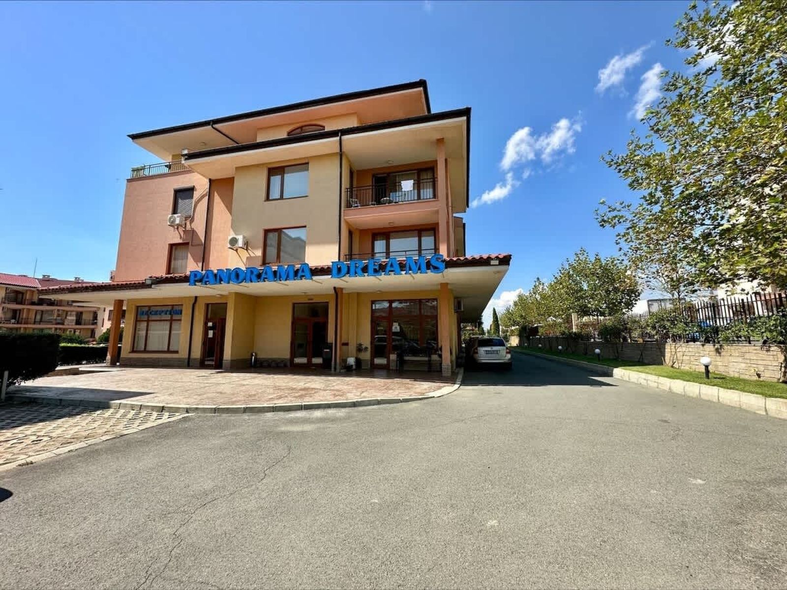 Cozy Studio in Panorama Dreams - Photo 13