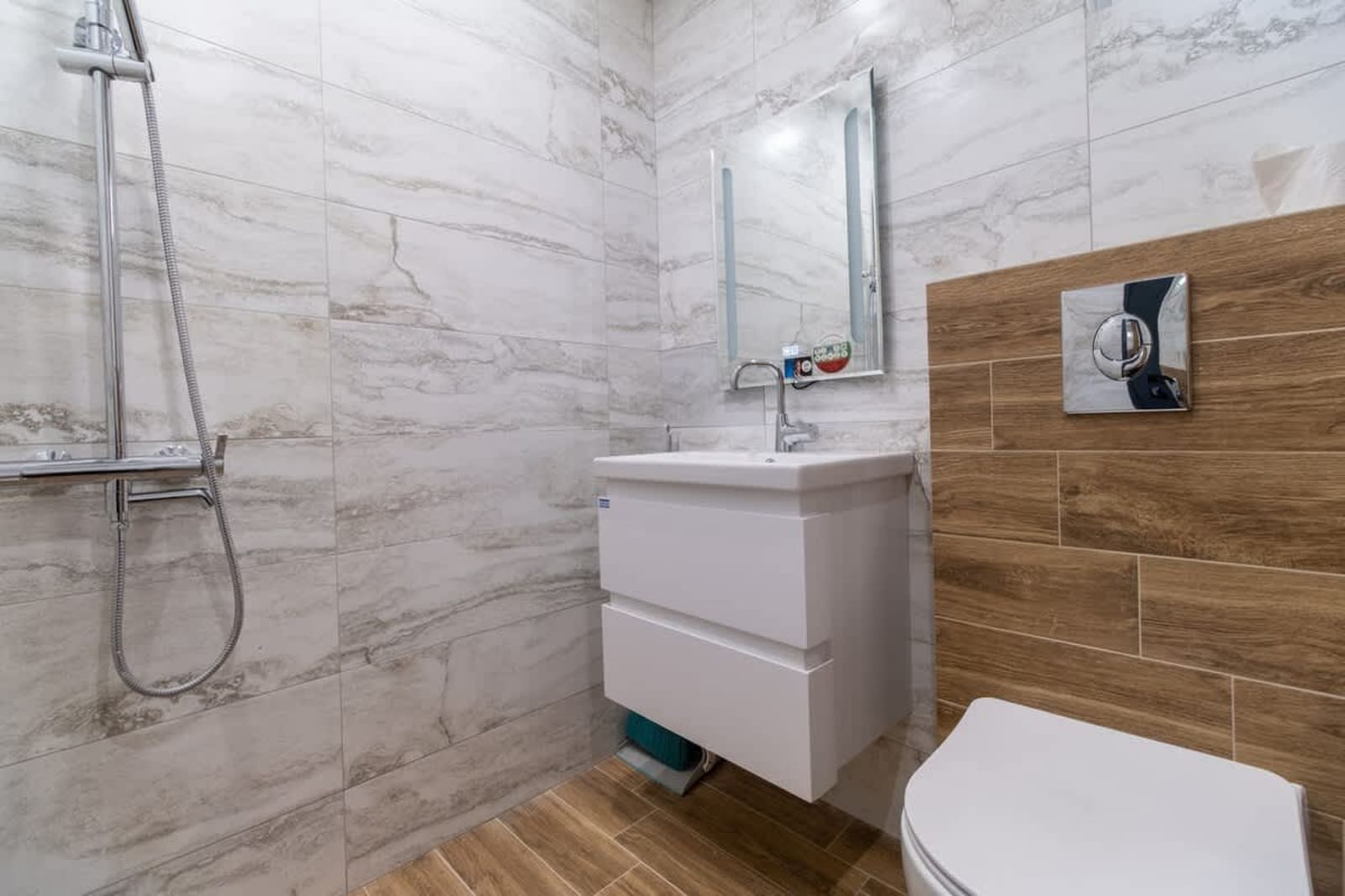 Central Plovdiv: Modern 1BR with Netflix &amp; Balcony - Photo 28