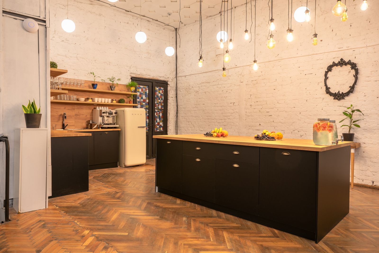 Cozy Co-working space in the heart of Plovdiv - Photo 7