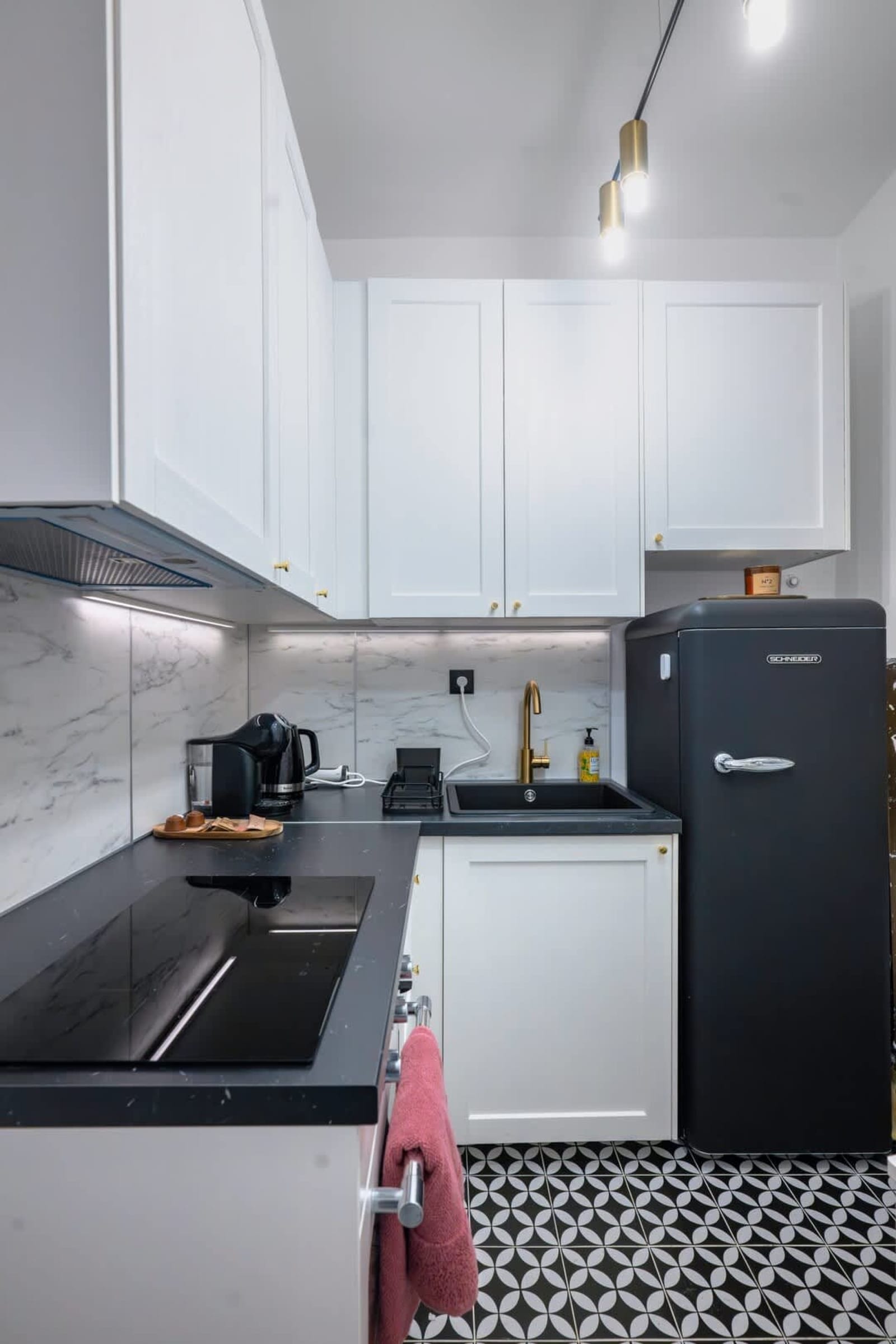 Your Home in Sofia - Cute and Central Apartment - Photo 10