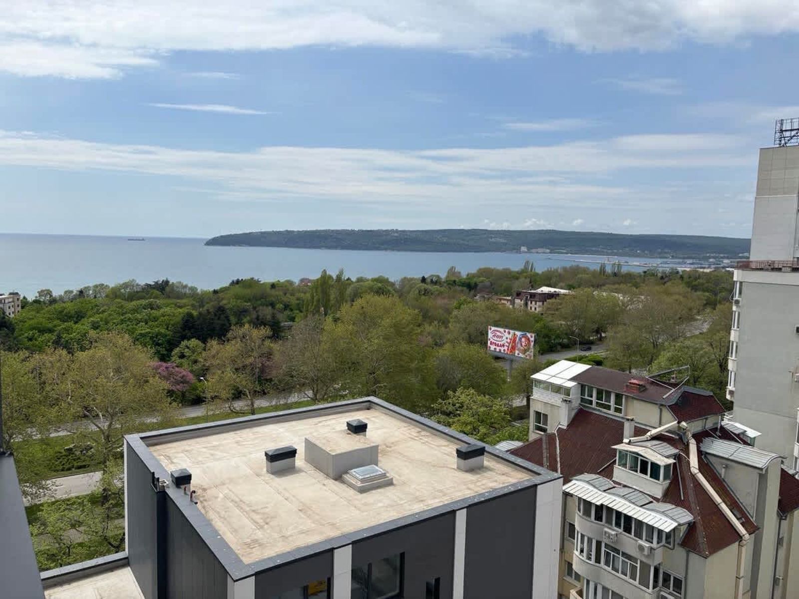 Stylish &amp; Modern flat in Varna's Fifth Element - Photo 25