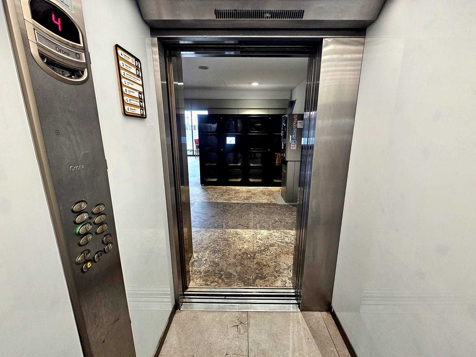 Boutique Restaurant in Sofia - Photo 30