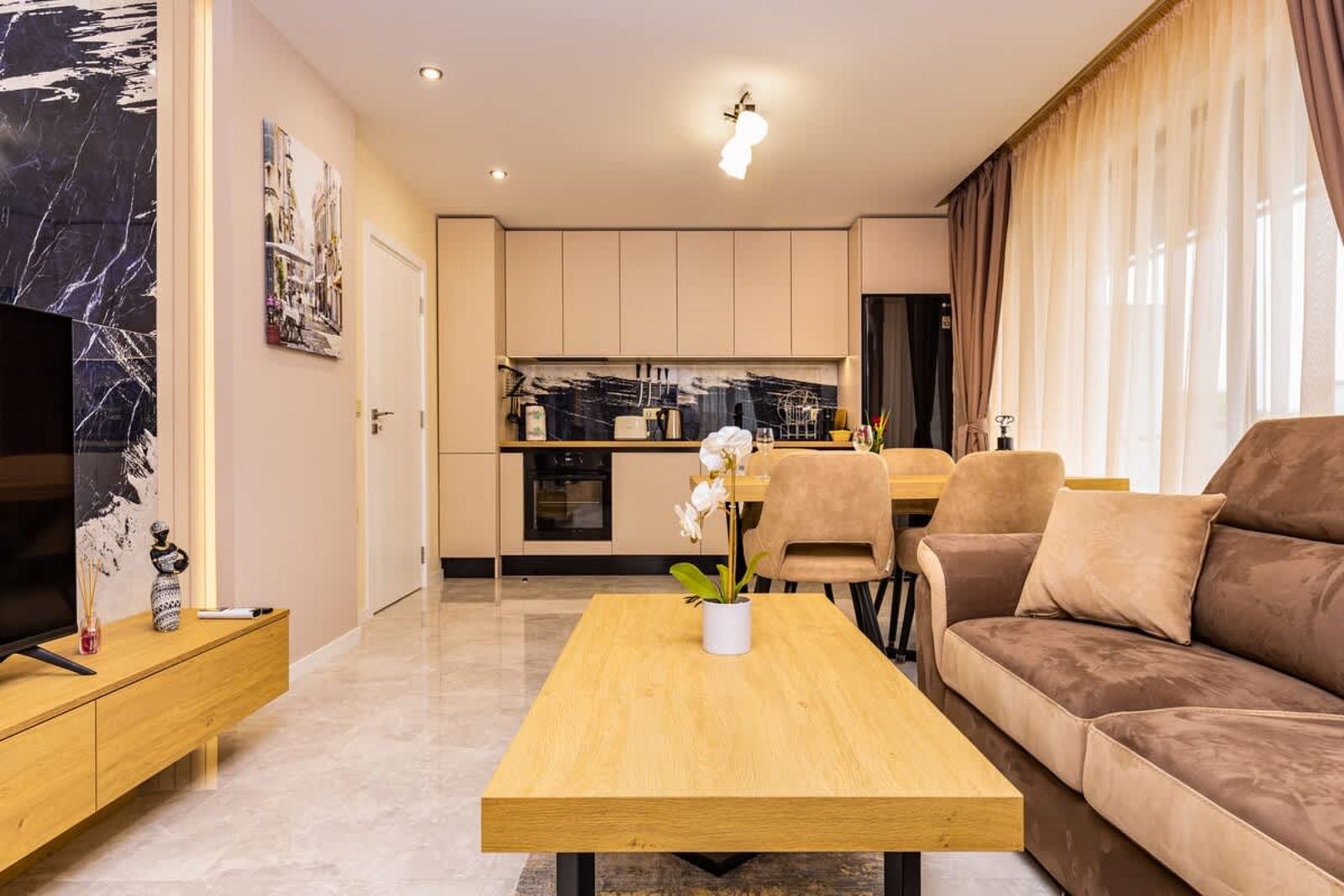 Charming 1-Bedroom Haven near Plovdiv's Old Town - Photo 6