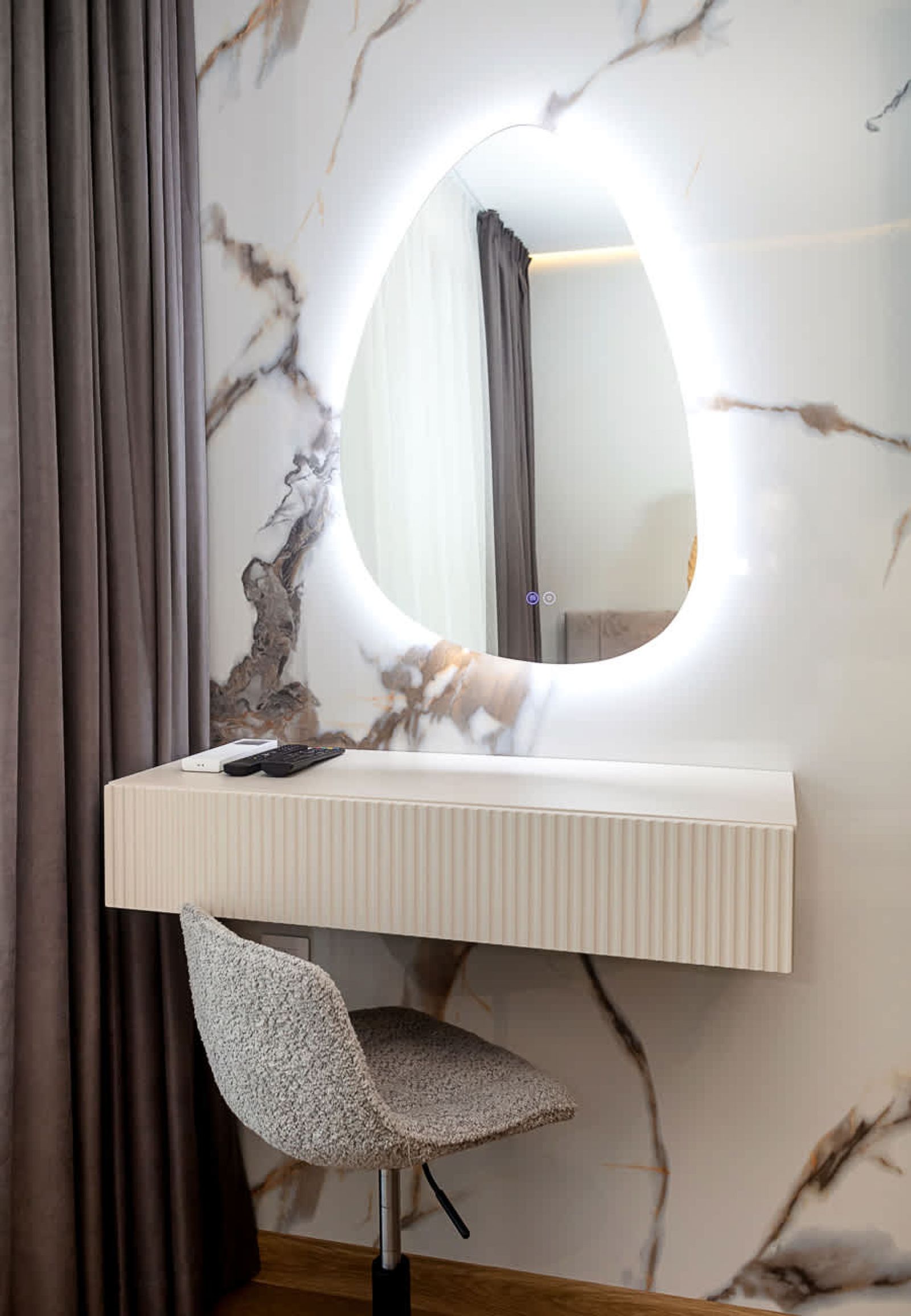 Cozy 1-Bedroom with Sea View &amp; Parking - Photo 22