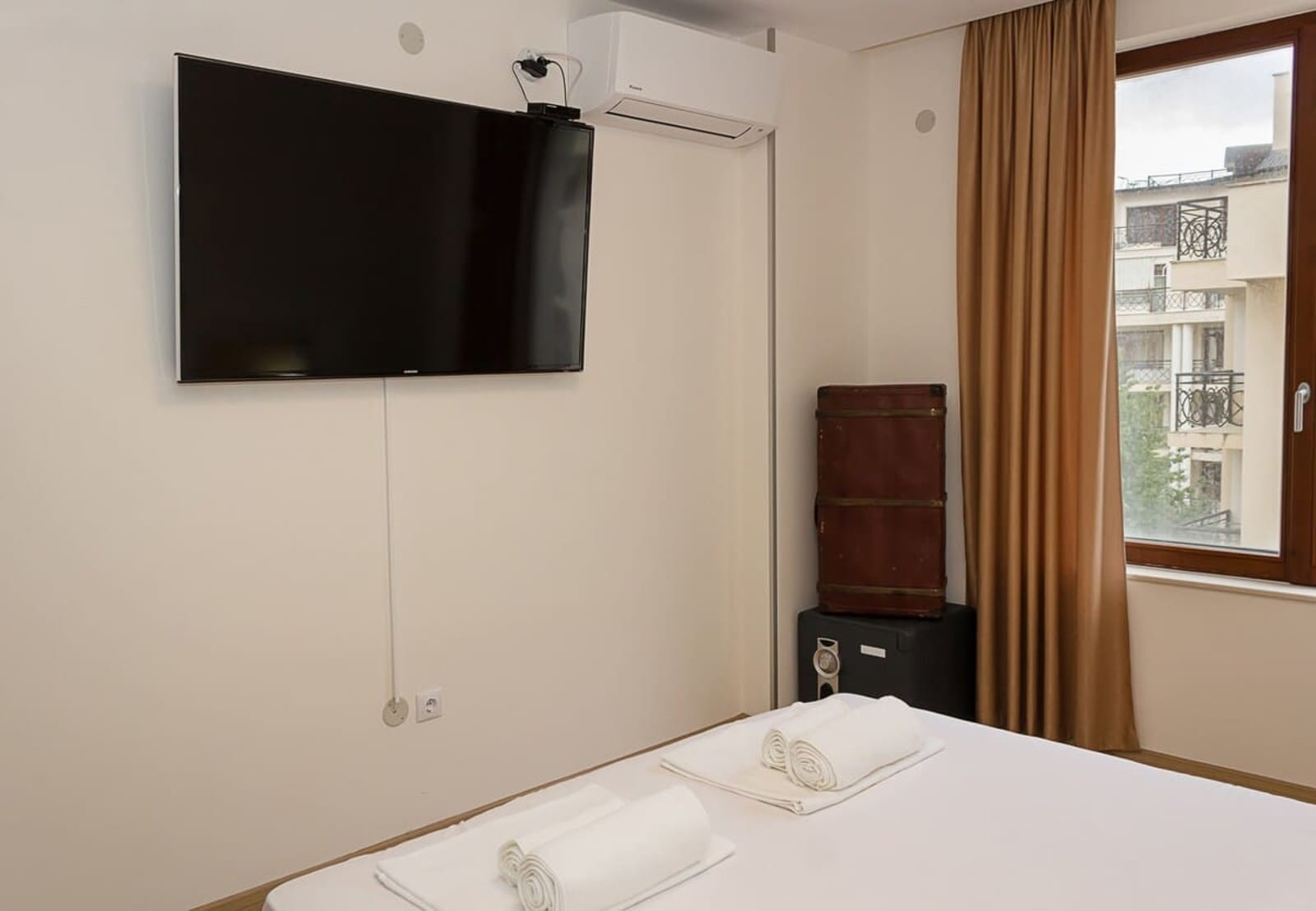 Golden Sands 1BD Apartment - Photo 9