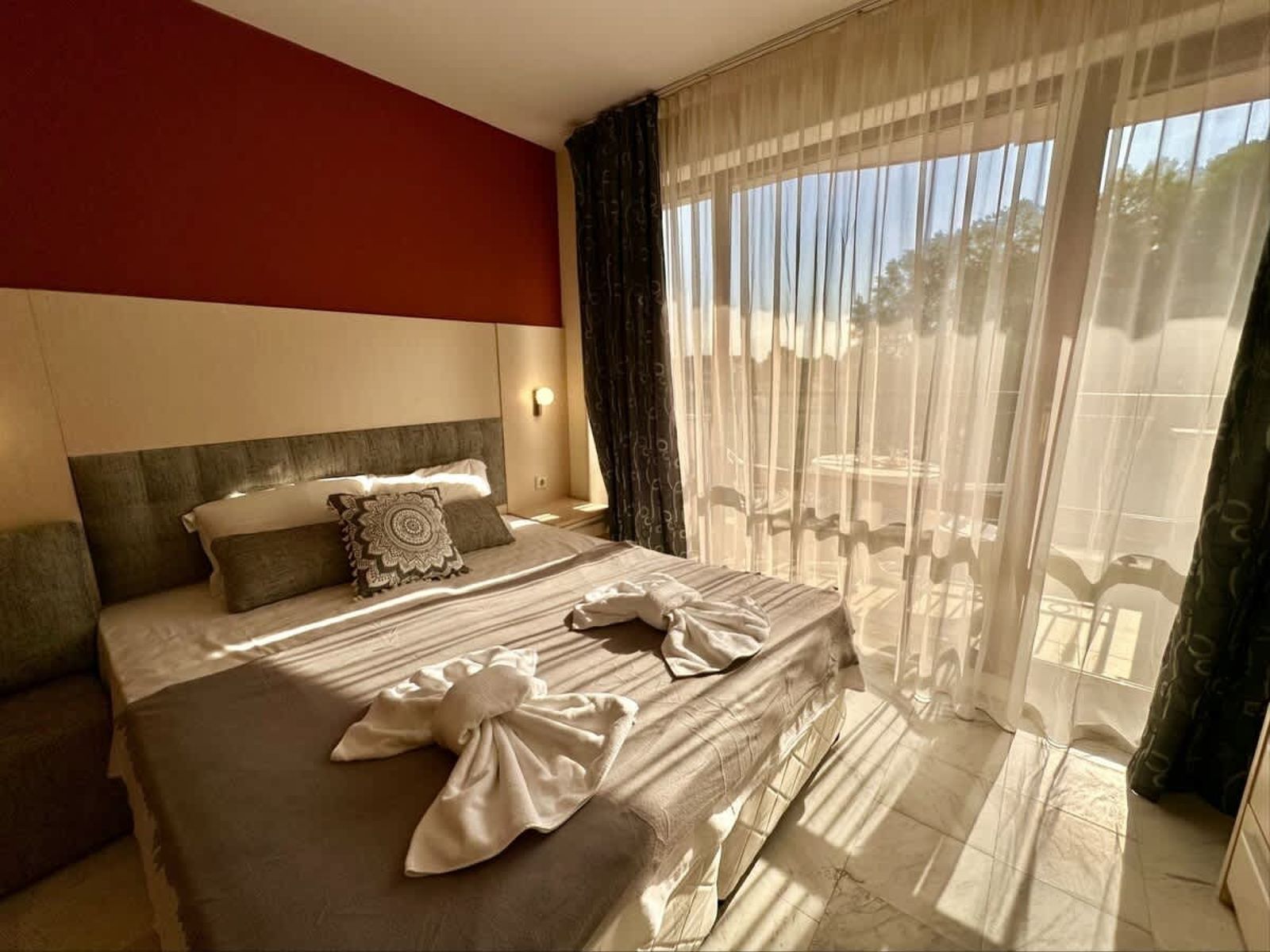 River Park Cozy Studio with pool view - Photo 16