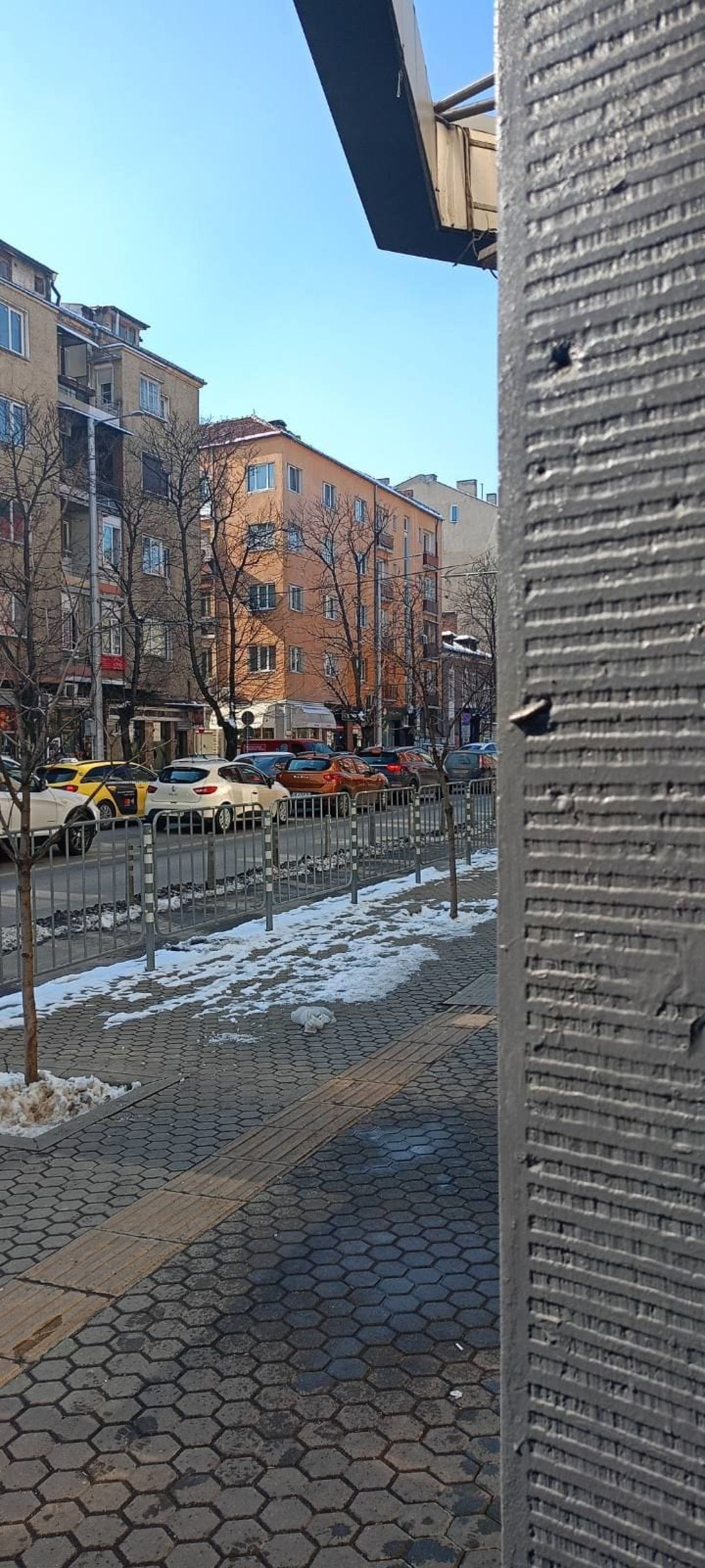 Urban Comfort: Central 1BDR near - Photo 8