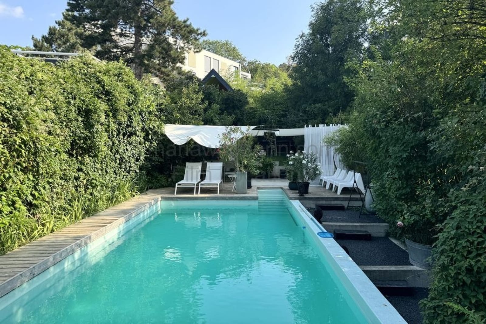 Location 271 - Photo 23