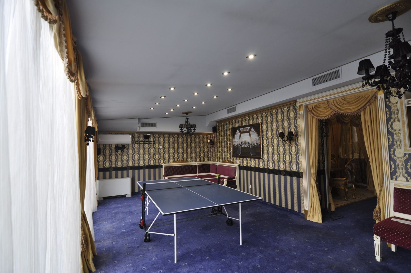 Vintage City Hotel in Sofia - Photo 27