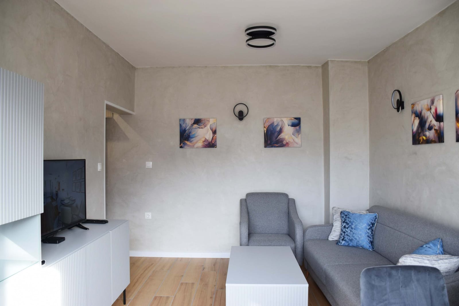 Bright &amp; Cozy 1-Bedroom with Stunning Vitosha View - Photo 12