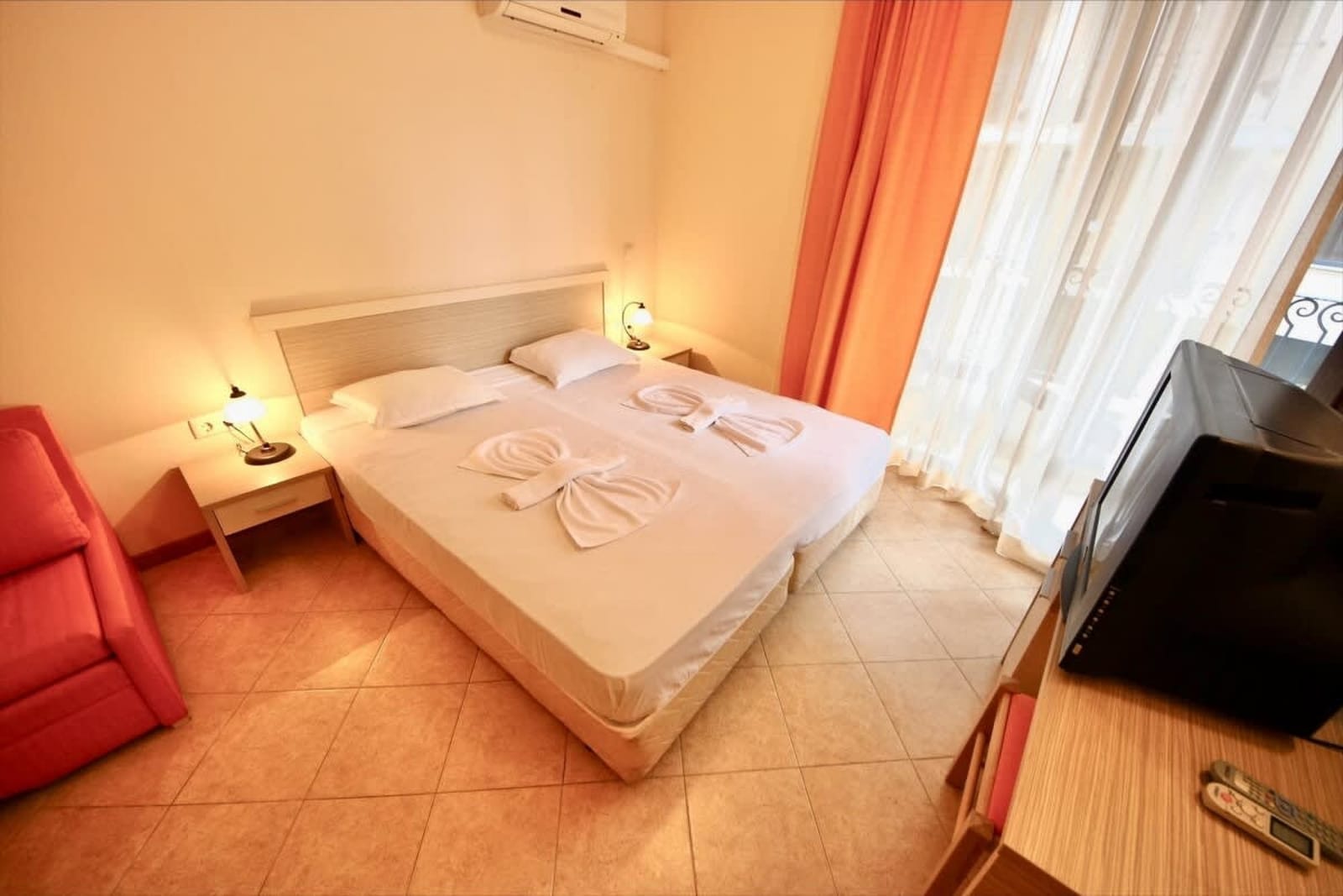 Cozy studio in Royal Sun - Photo 23