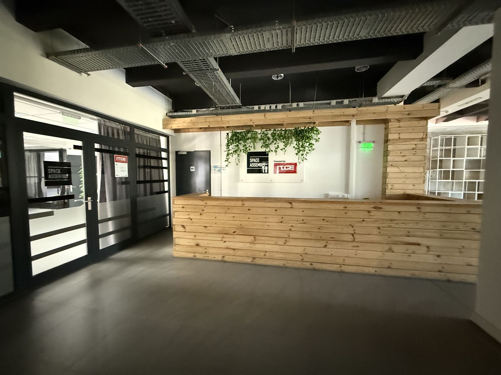 Big Event Space Center with Modern Architecture in Sofia - Photo 12