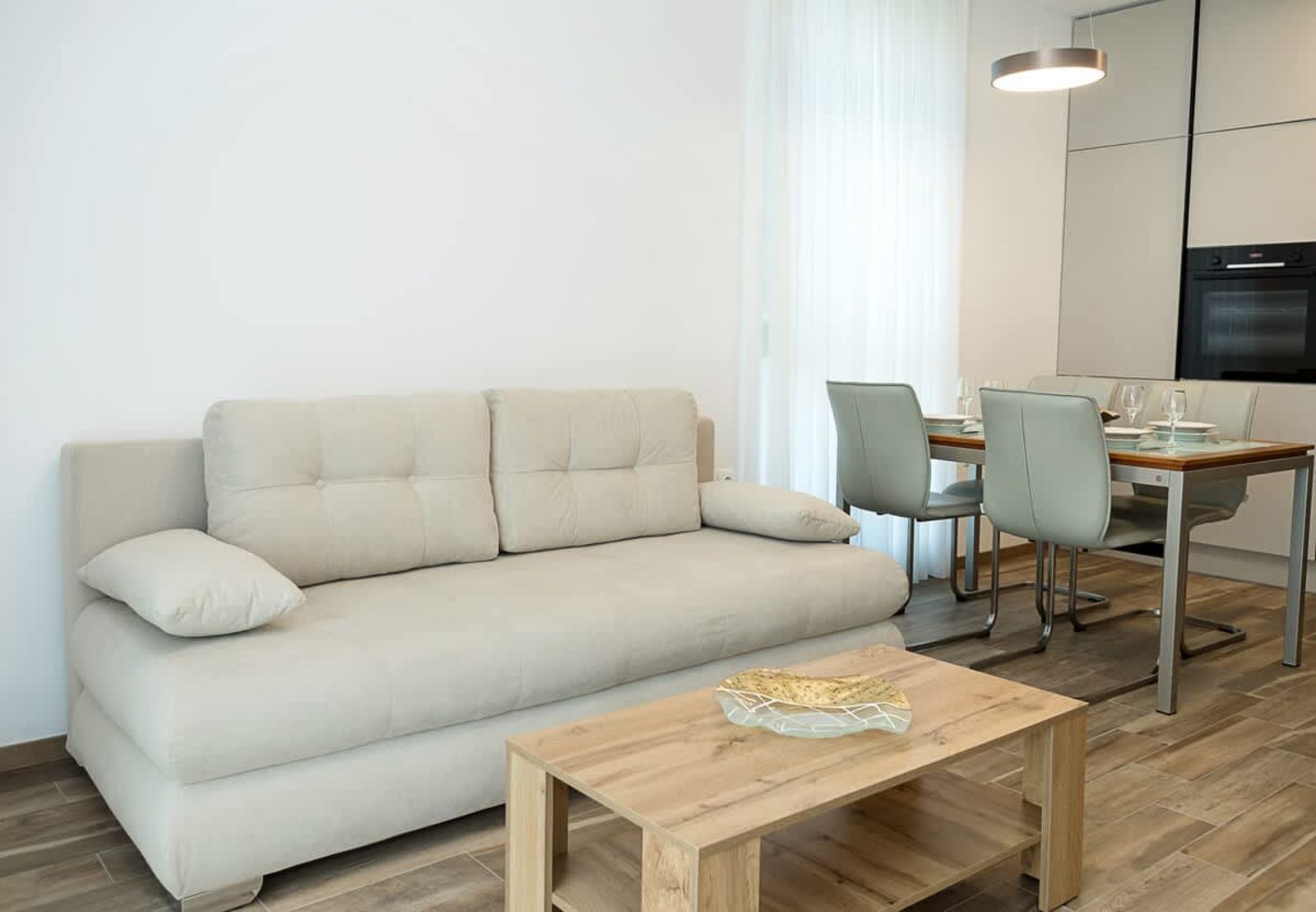 Chic One-Bedroom Getaway in Azur Deluxe Complex - Photo 7