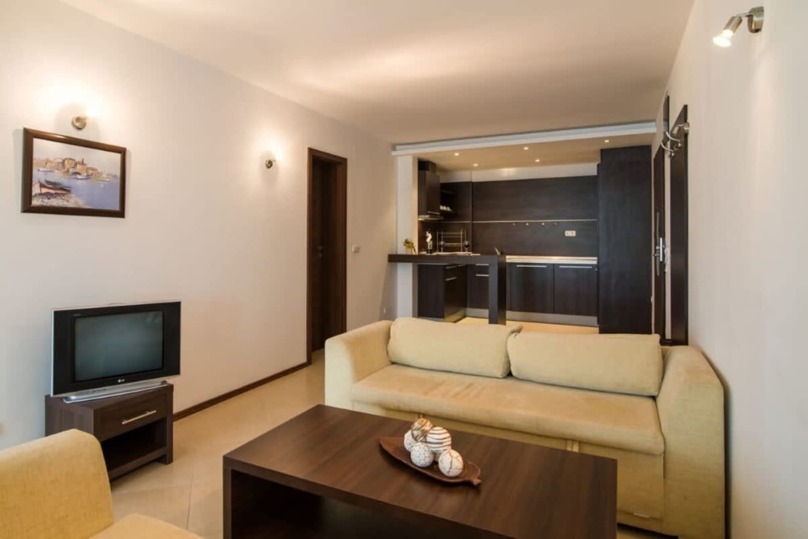 Marina City  Studio with Balkony &amp; Desk - Photo 11