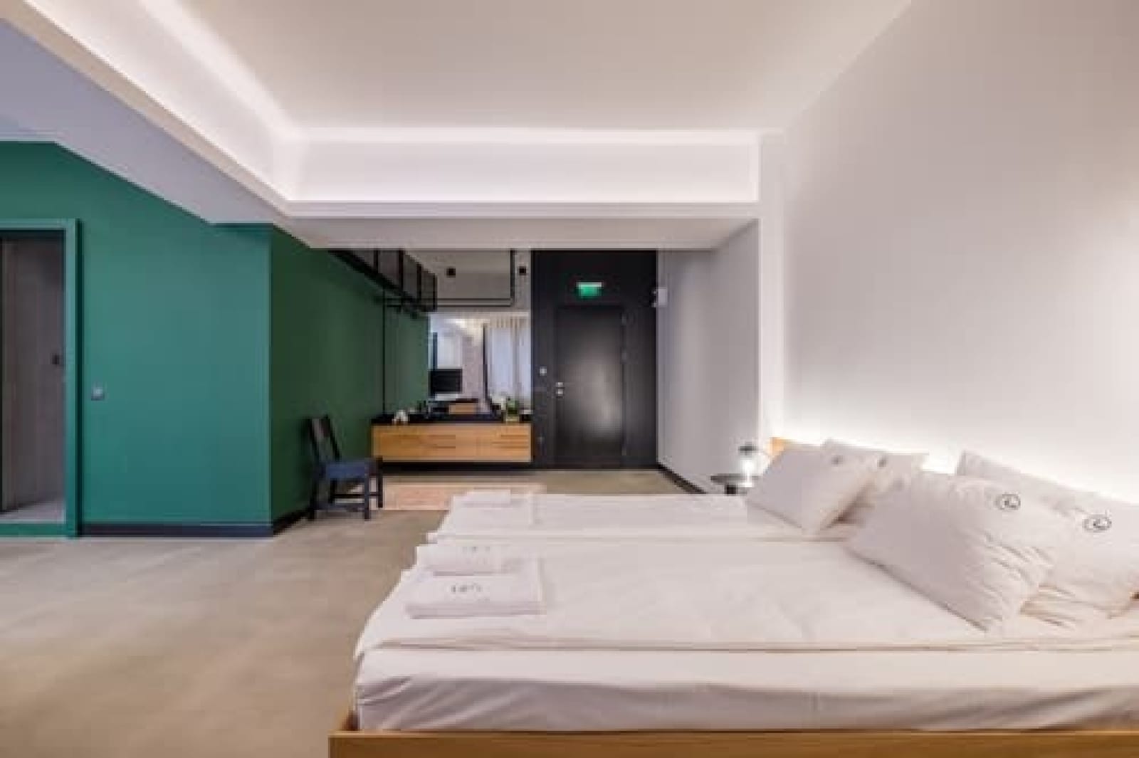 R34 Boutique Hotel - Photo 2