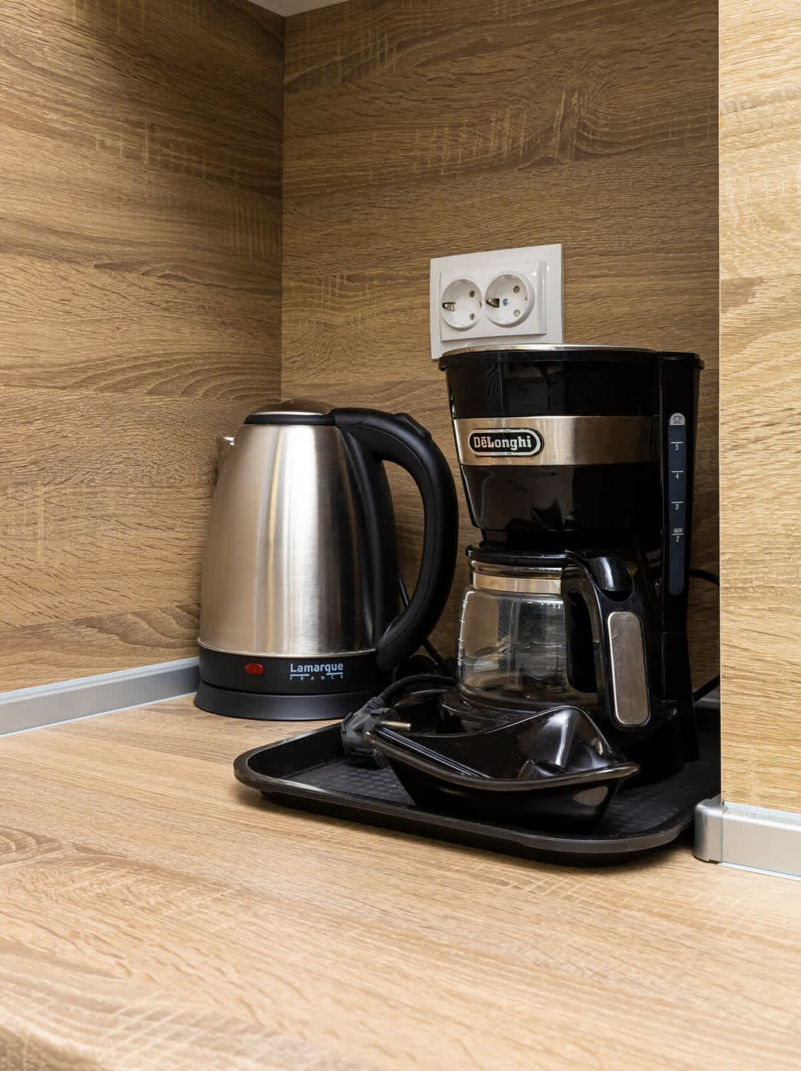 Beautiful 1BD Apartment with a Parking Spot - Photo 11