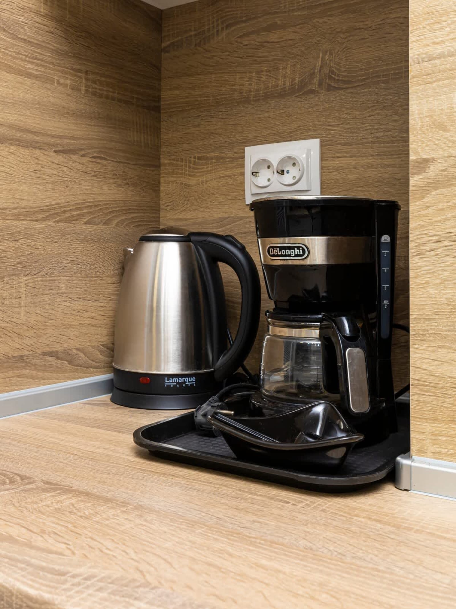 Beautiful 1BD Apartment with a Parking Spot - Photo 11