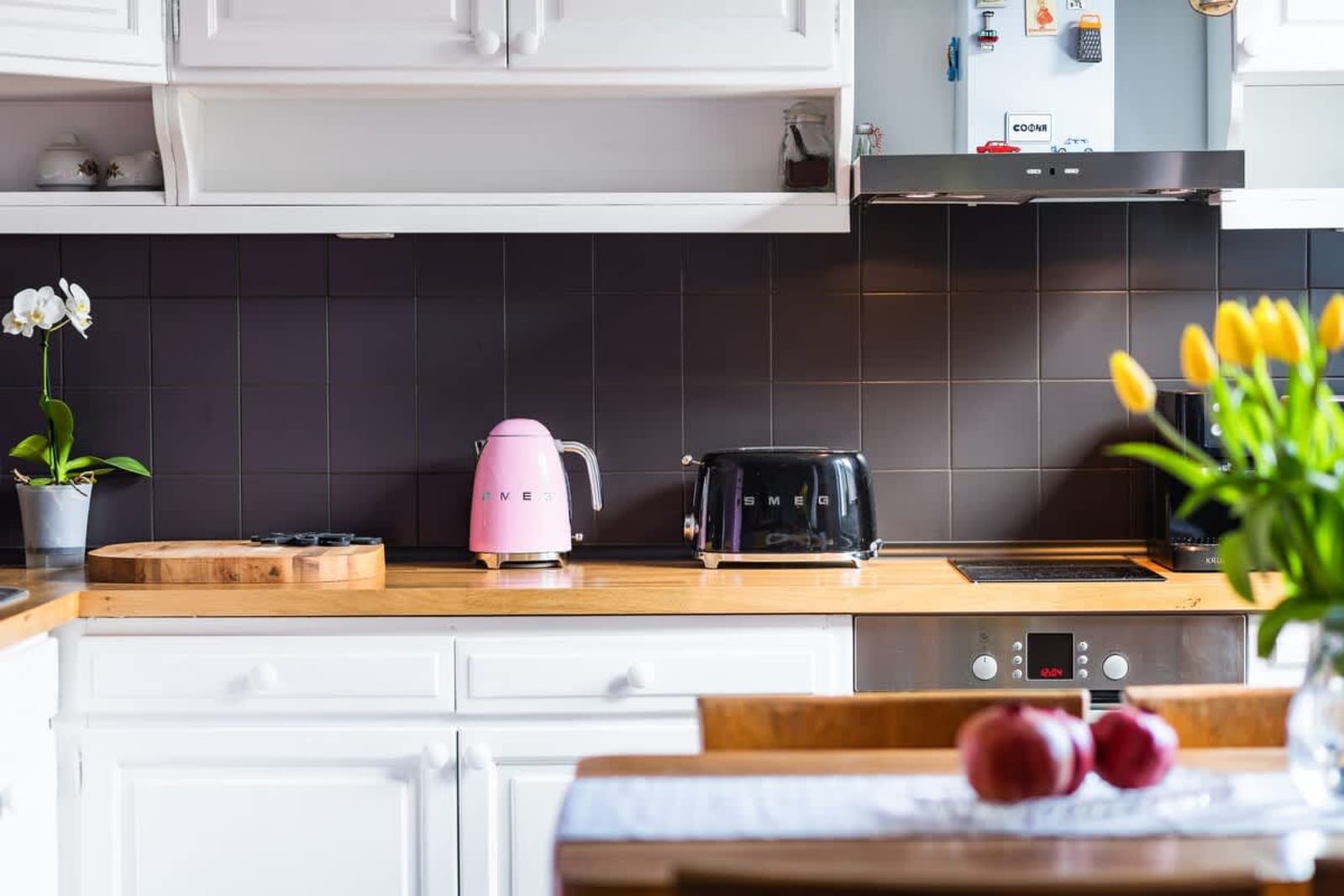 Eclectic and boutique designers apartment/ parking - Photo 16