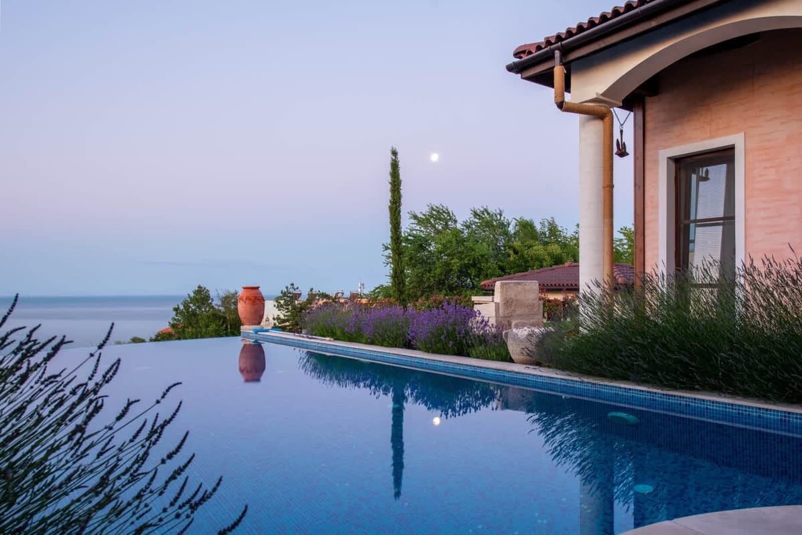 Hacienda Del Sol | Heated Pool - Photo 18