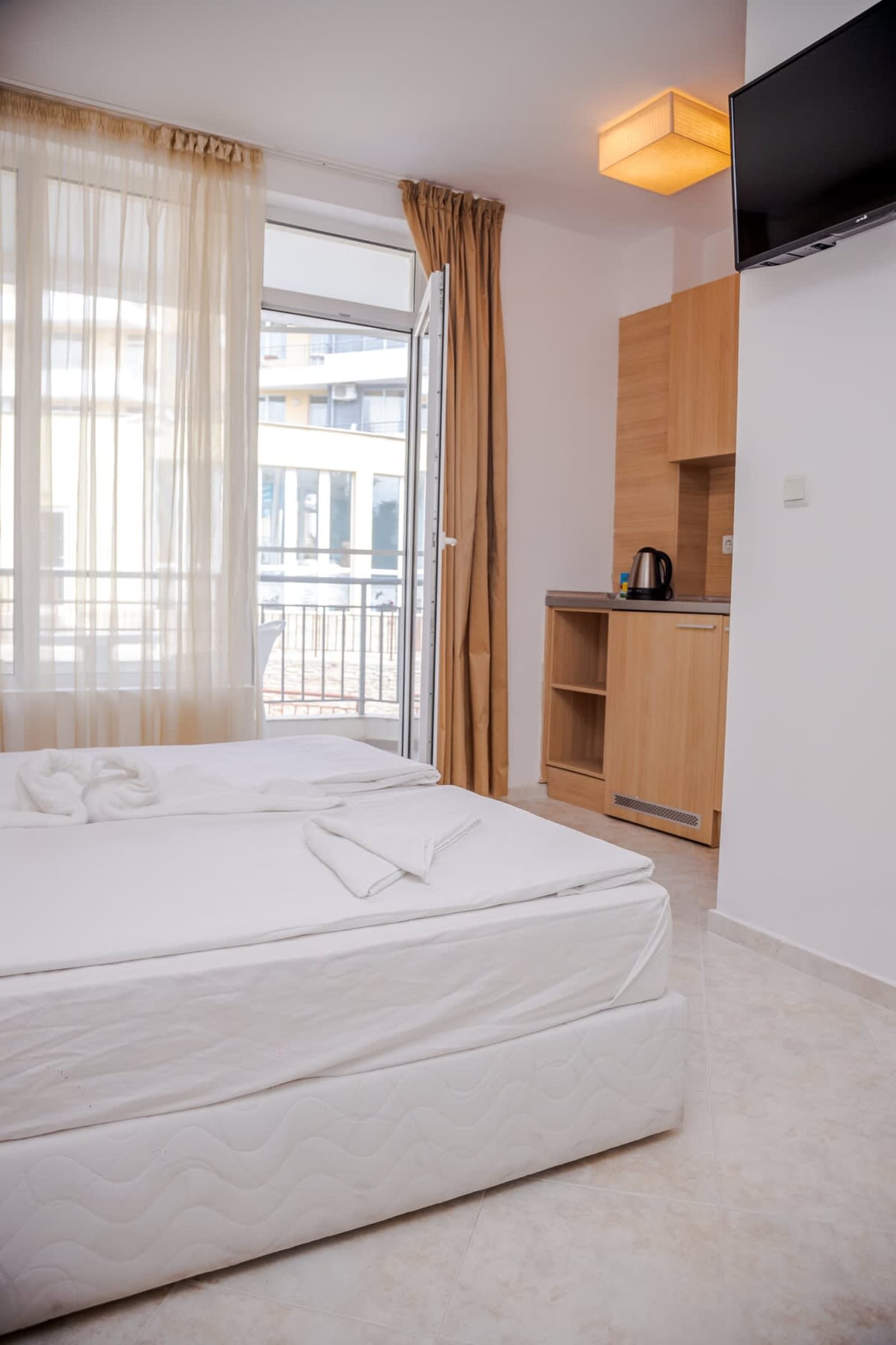 Sunset Studio in Kosharitsa | Pool | SPA | Gym | Parking - Photo 8