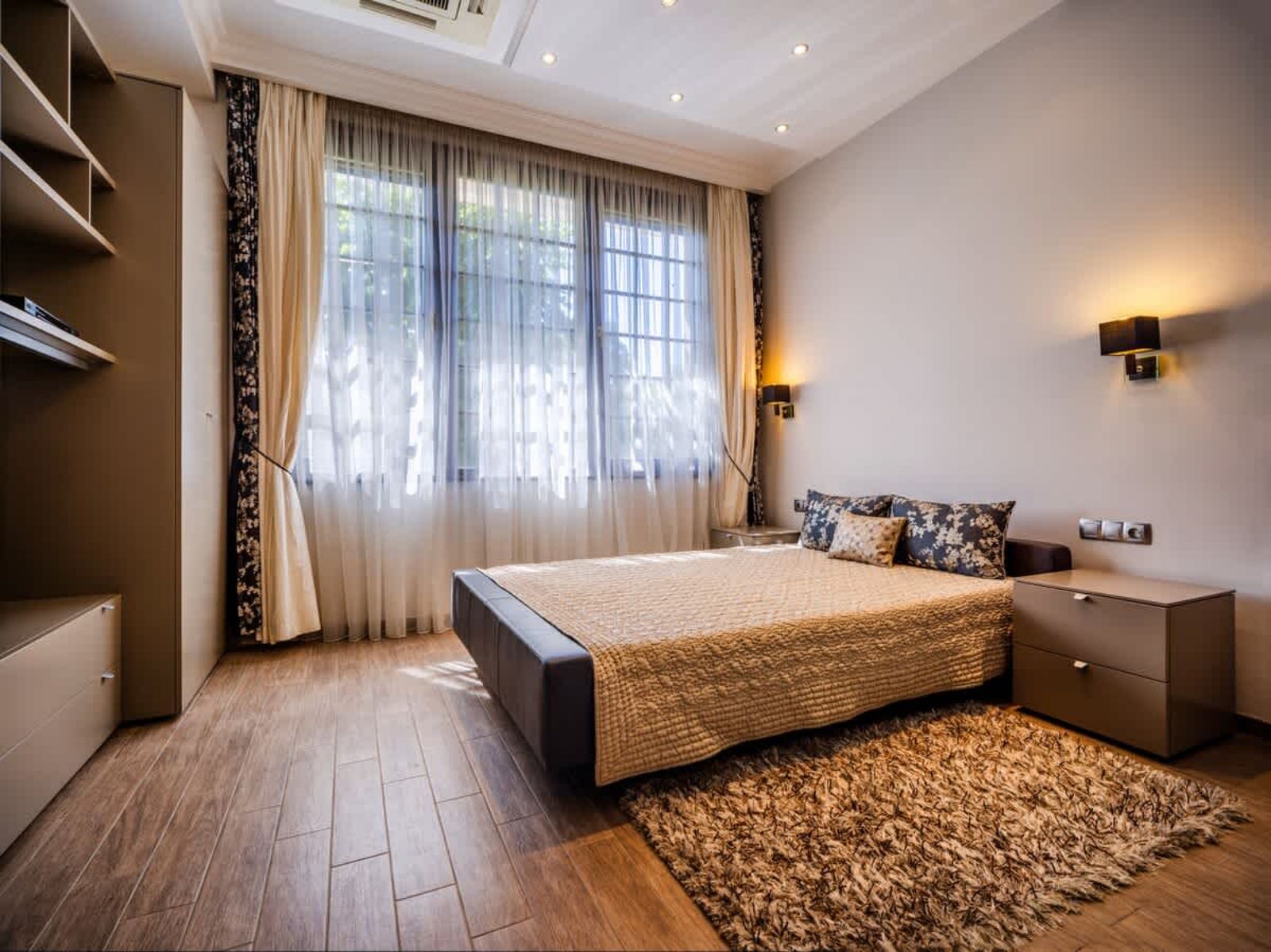 Luxury Villa with Pool- 4 Bedrooms in BlackSeaRama - Photo 6