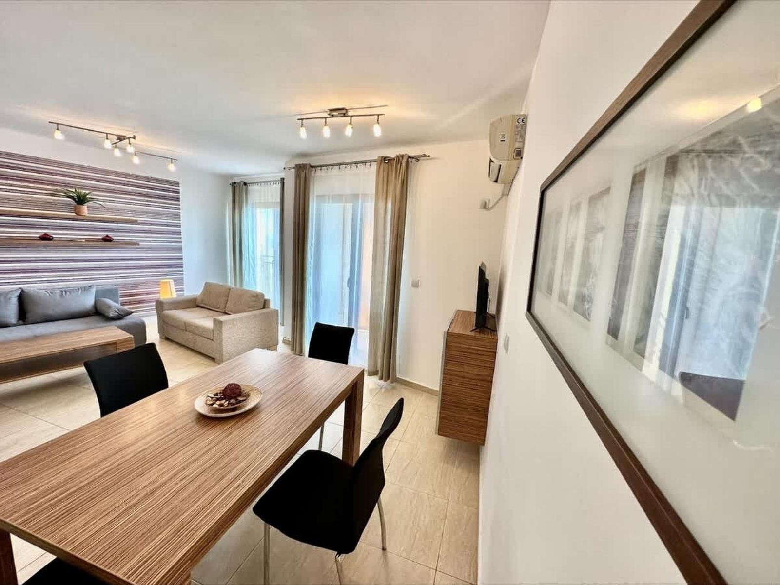 Cozy Aheloy  Marina Cape  Nice 2 bed sea view - Photo 19