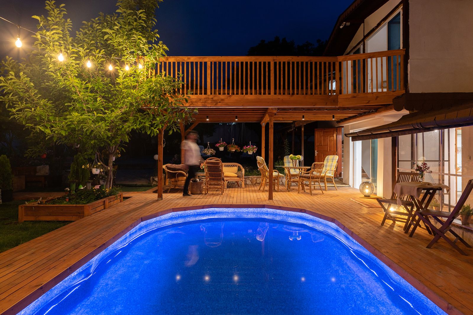 Modern and Cinematic Villa in the area of Sofia - Photo 38