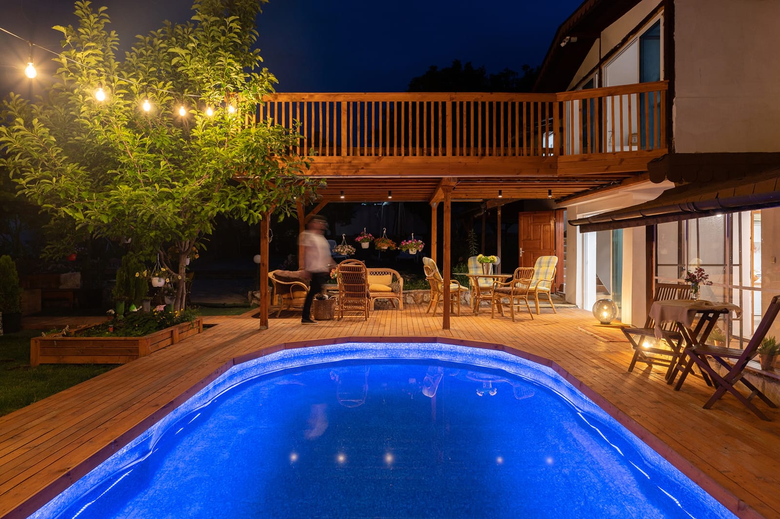 Modern and Cinematic Villa in the area of Sofia - Photo 38