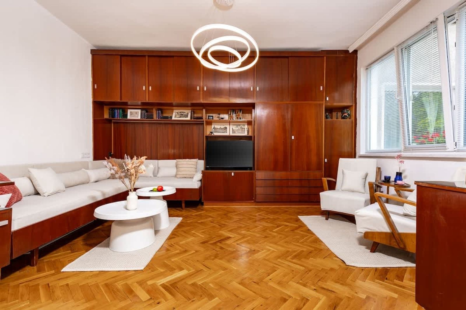 Spacious 2BD Apartment in Central Plovdiv - Cover Photo