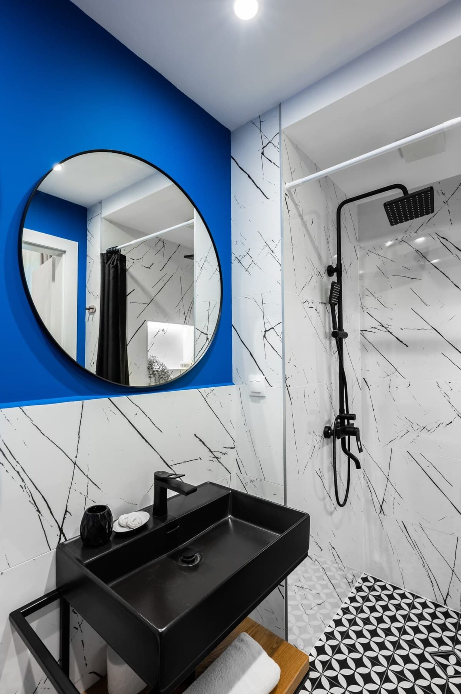 Central Stylish Suite &amp; Studio with Shared Terrace - Photo 18