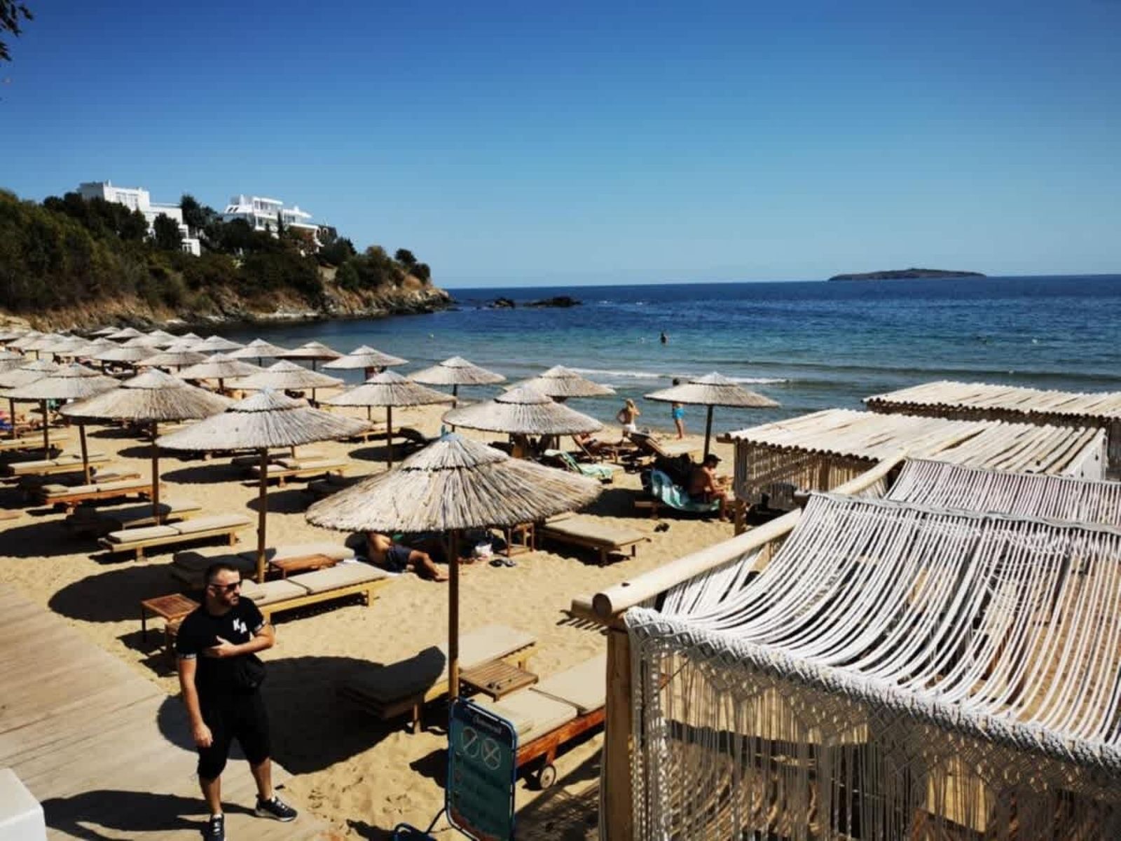 Cozy 2 bedroom apartment in Flores Garden - Photo 5