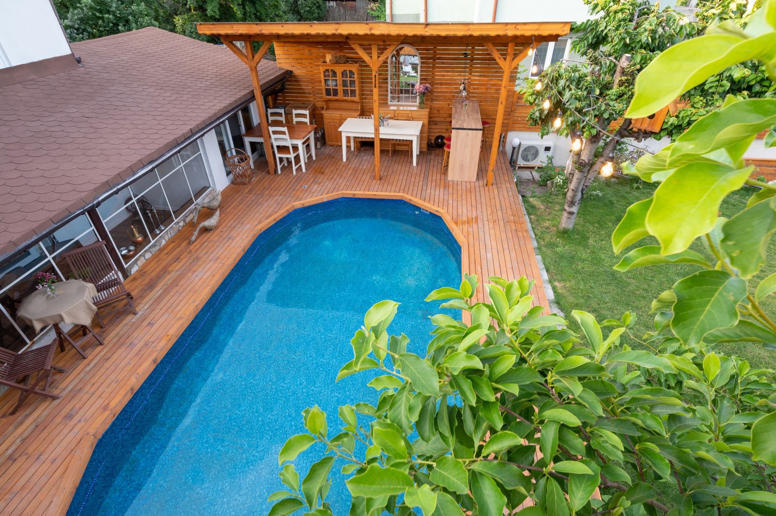 Modern and Cinematic Villa in the area of Sofia - Photo 23