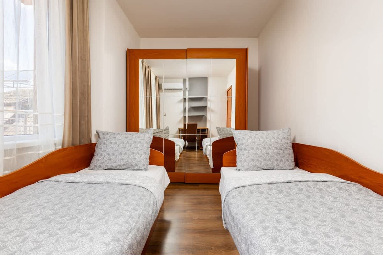 Modern 2BD - 14 min to Medical University - Photo 4