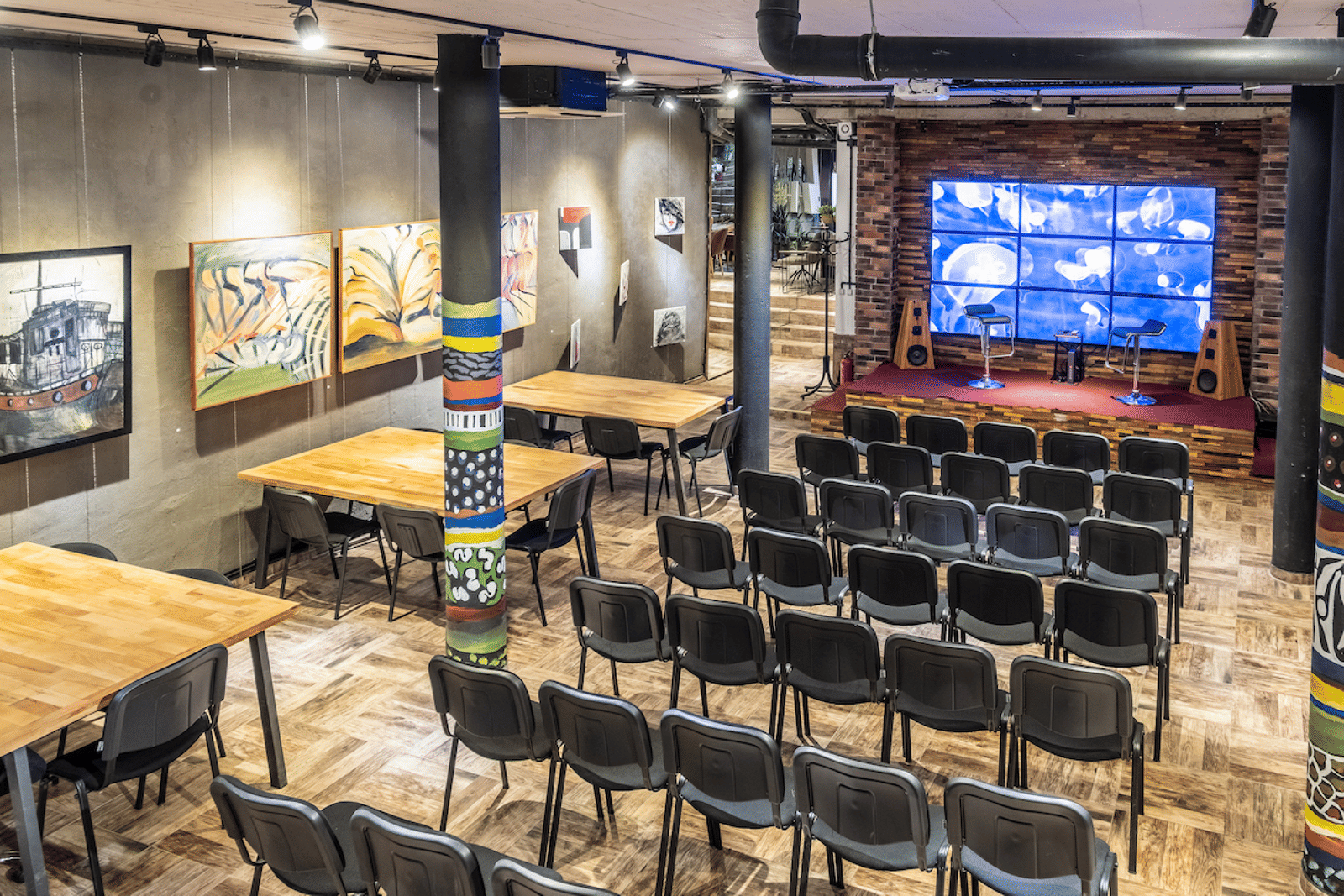 Cinematic Co-working Space HQ in Sofia - Photo 9