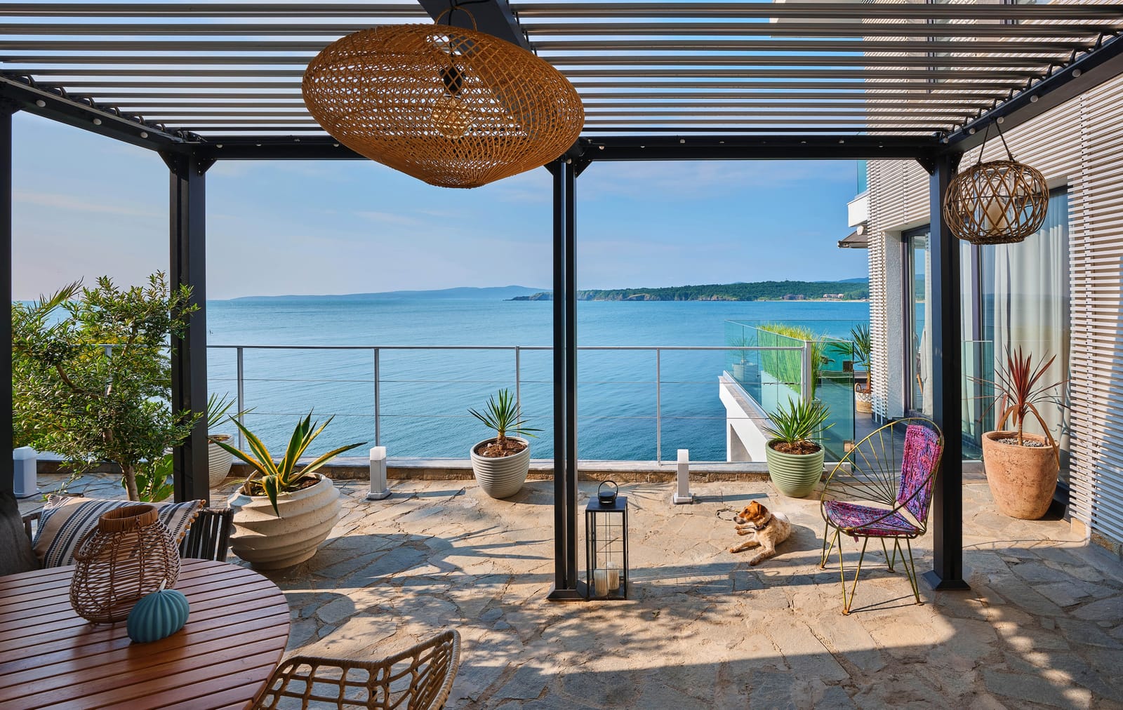 Loft-Style Studio Apartment on the Beach - Photo 58