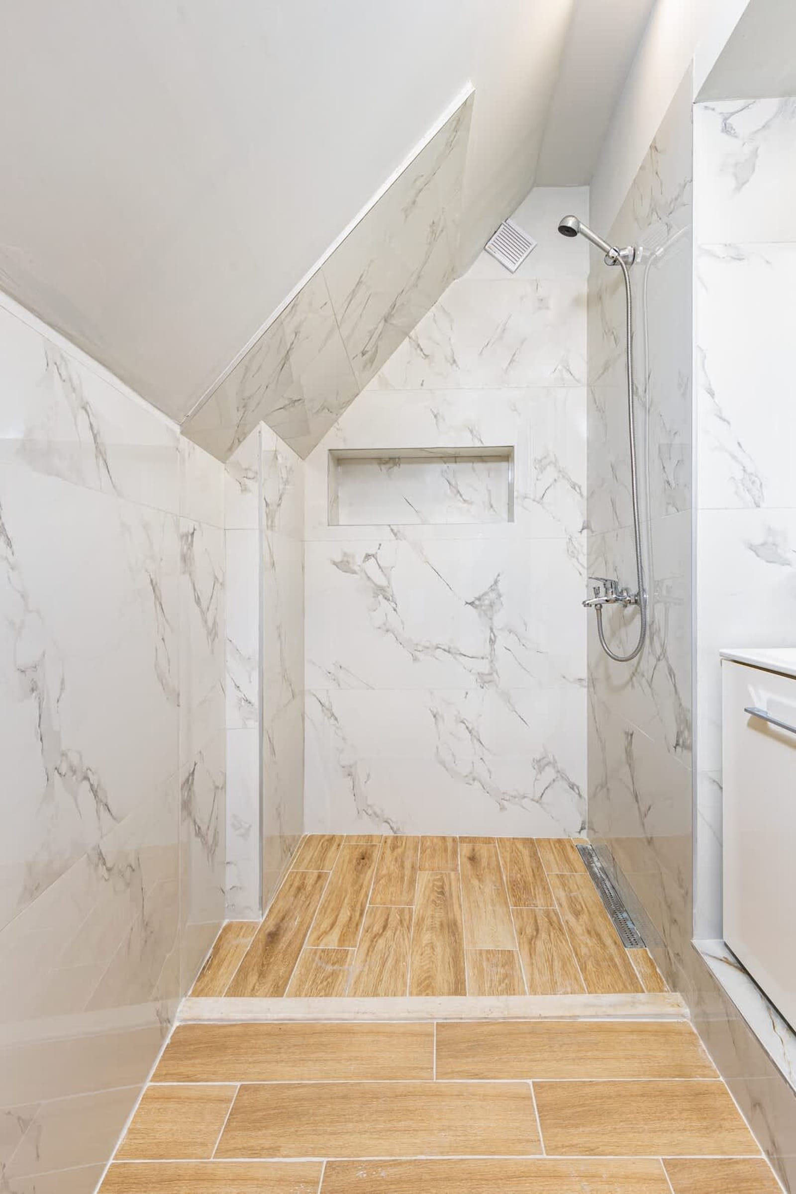 Central Apartments with Garden view - Apt No. 7 - Photo 7