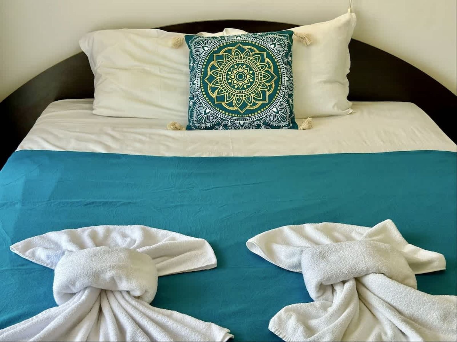 Cozy pool view studio  Sunny View Central - Photo 29