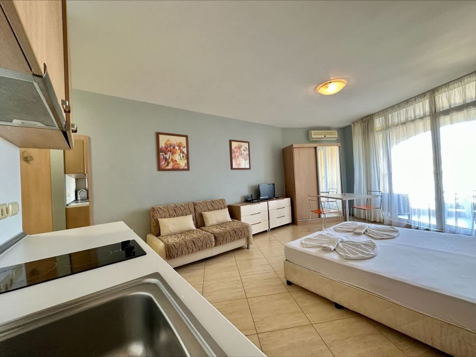 Comfortable studio for 4 guests in Aheloy Palace - Photo 30