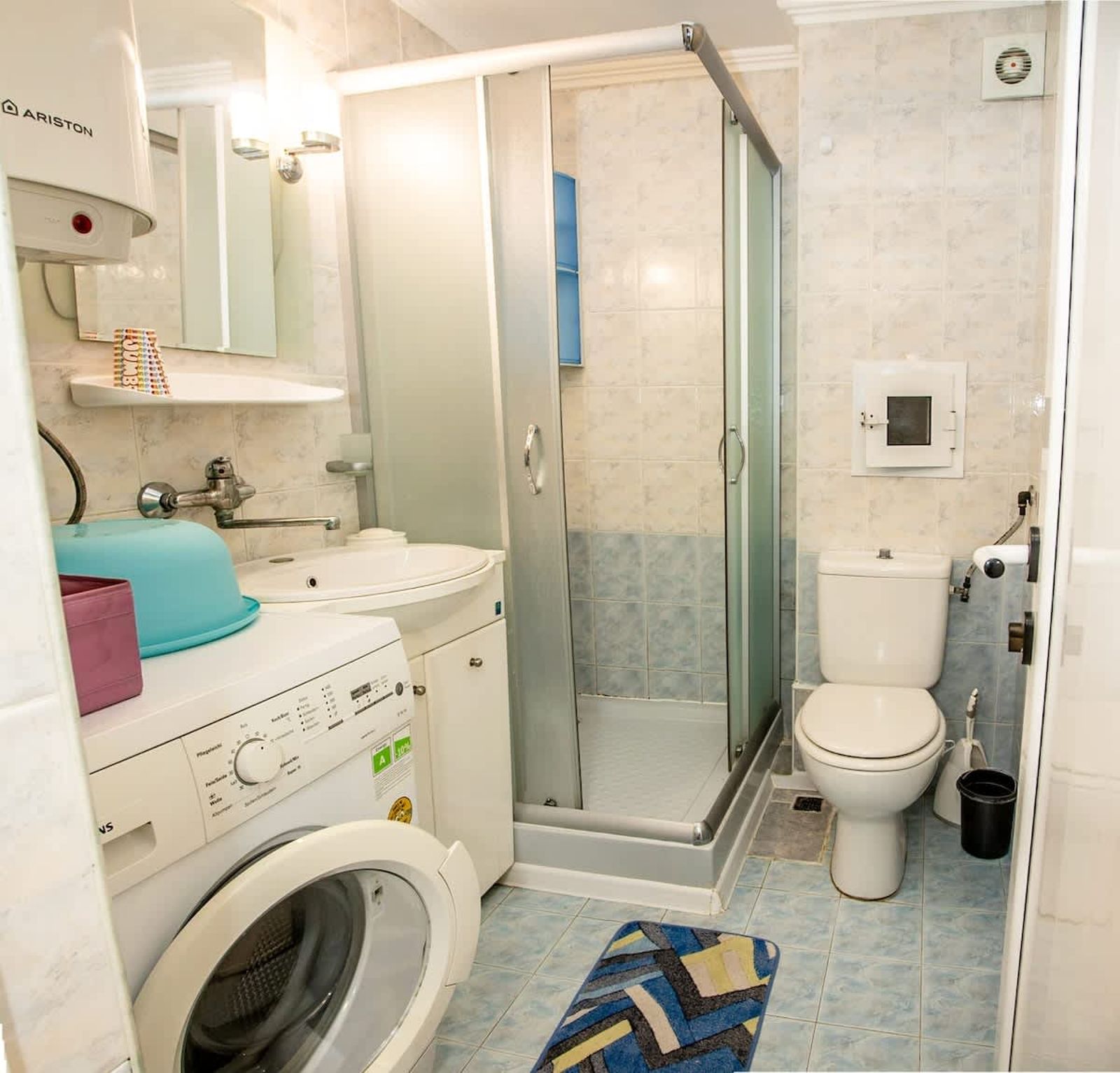 Spacious &amp; Sunny Maisonette w/ Terrace near Centre - Photo 31