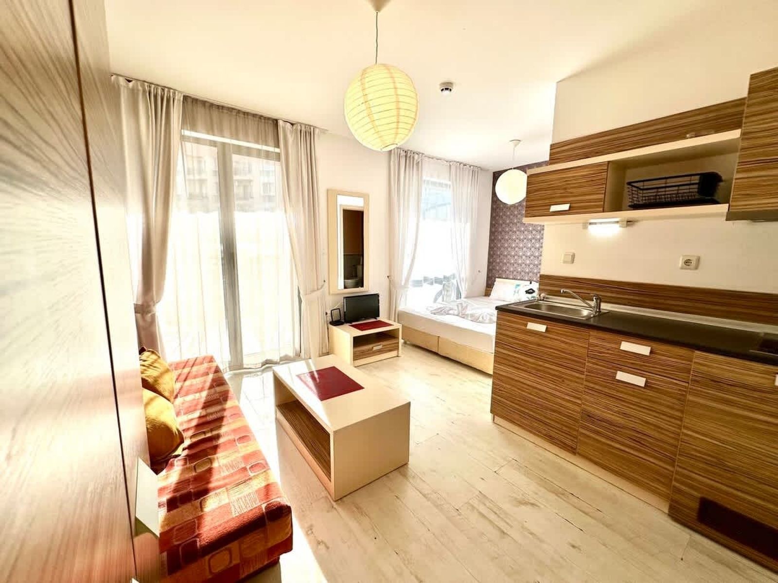 Cozy Rainbow 3  studio direct to the pool - Photo 15