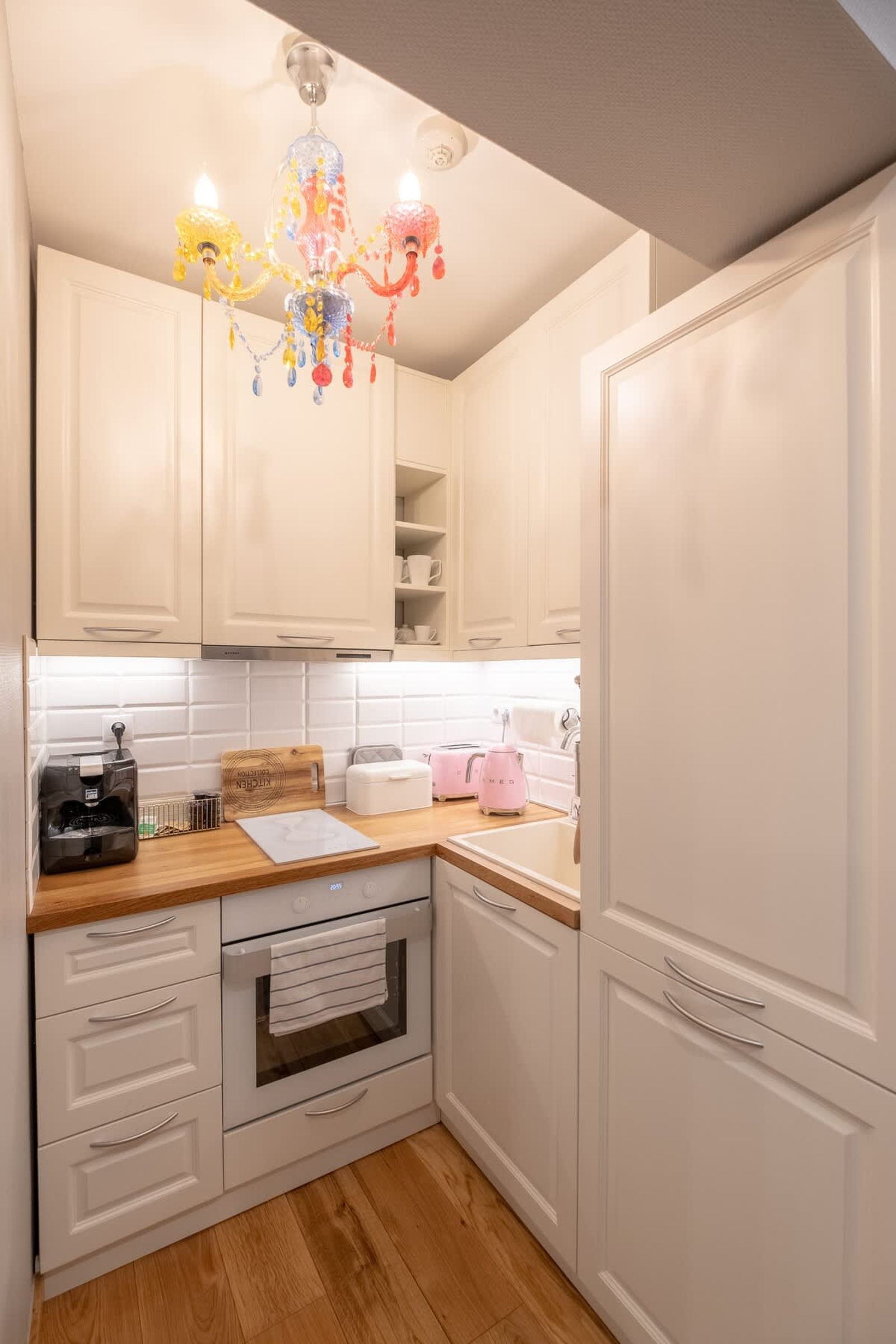 High-end Designer Studio - AC + Parking - Photo 33