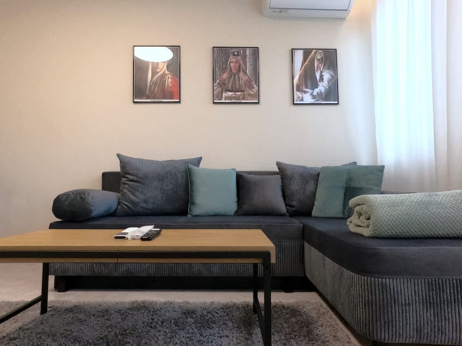 Contemporary Living with Balcony - Photo 7