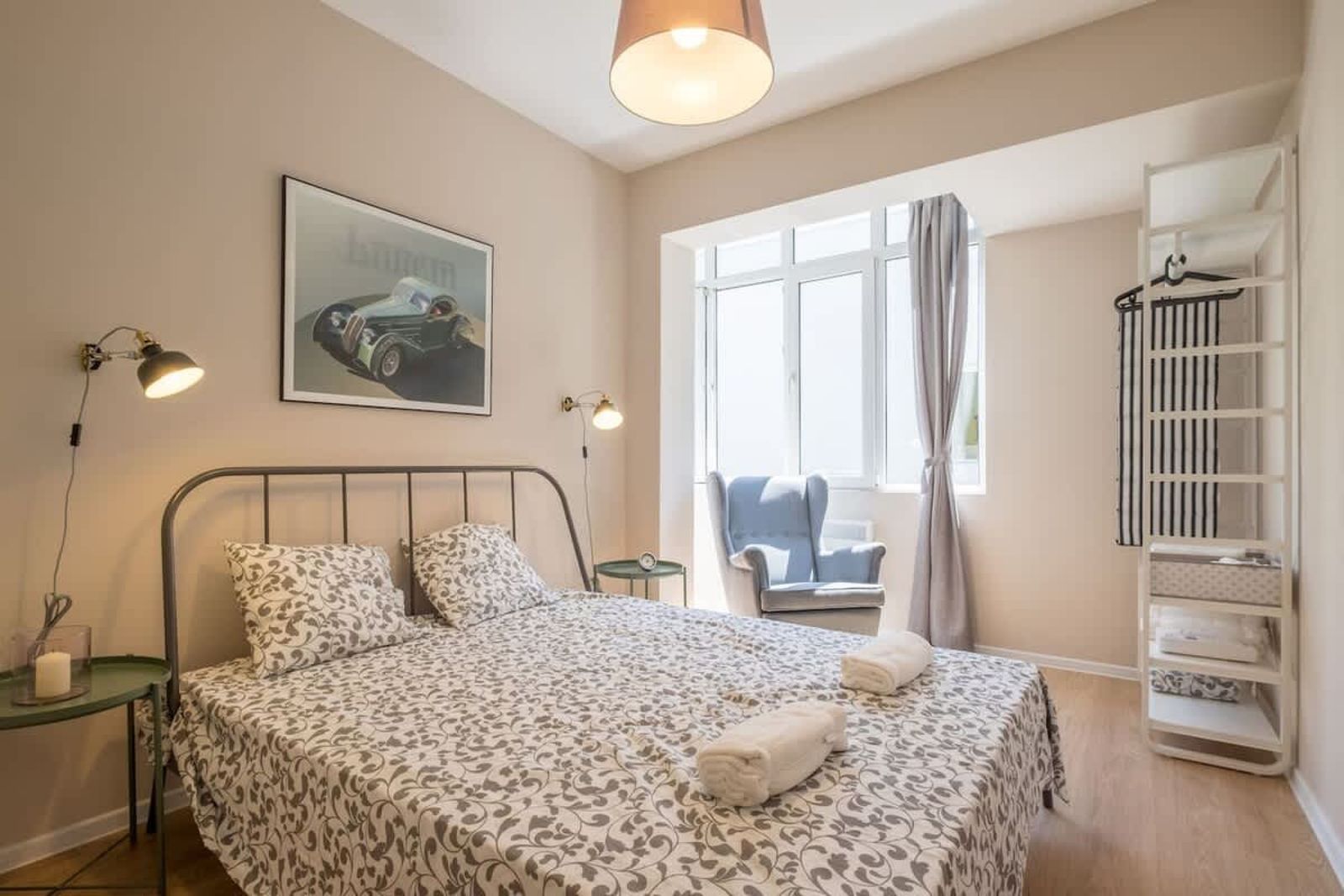 Enjoy The Ride | 2-BDR Lozenec Central Apartment - Photo 3