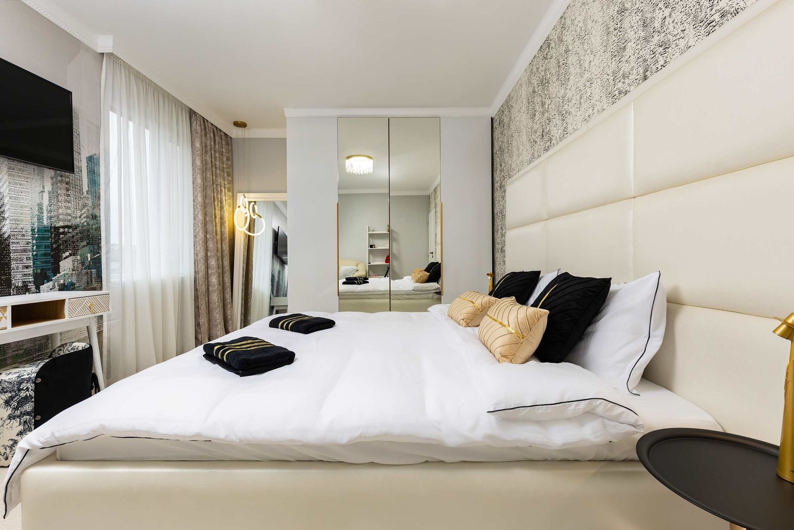 Sunny Modern 1BR Retreat with Cozy Balcony - Photo 3