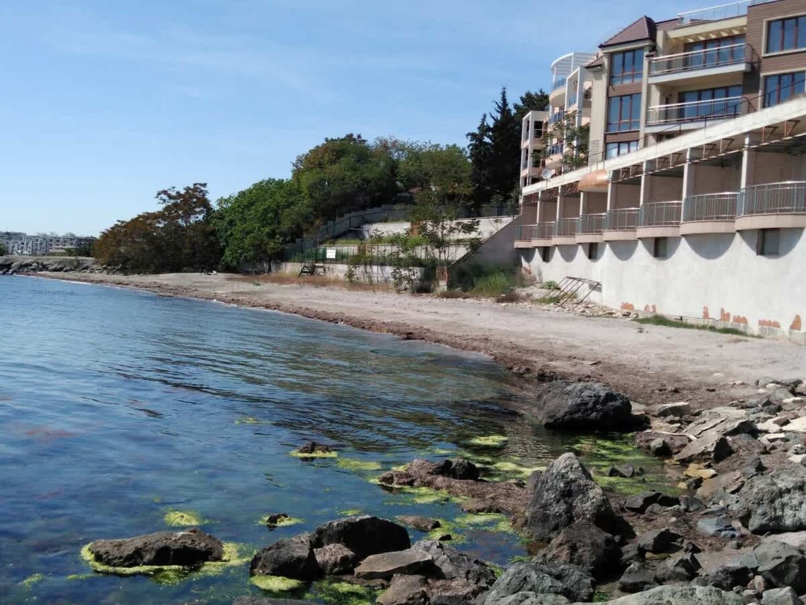 The Blue Studio  In a complex next to the beach - Photo 10